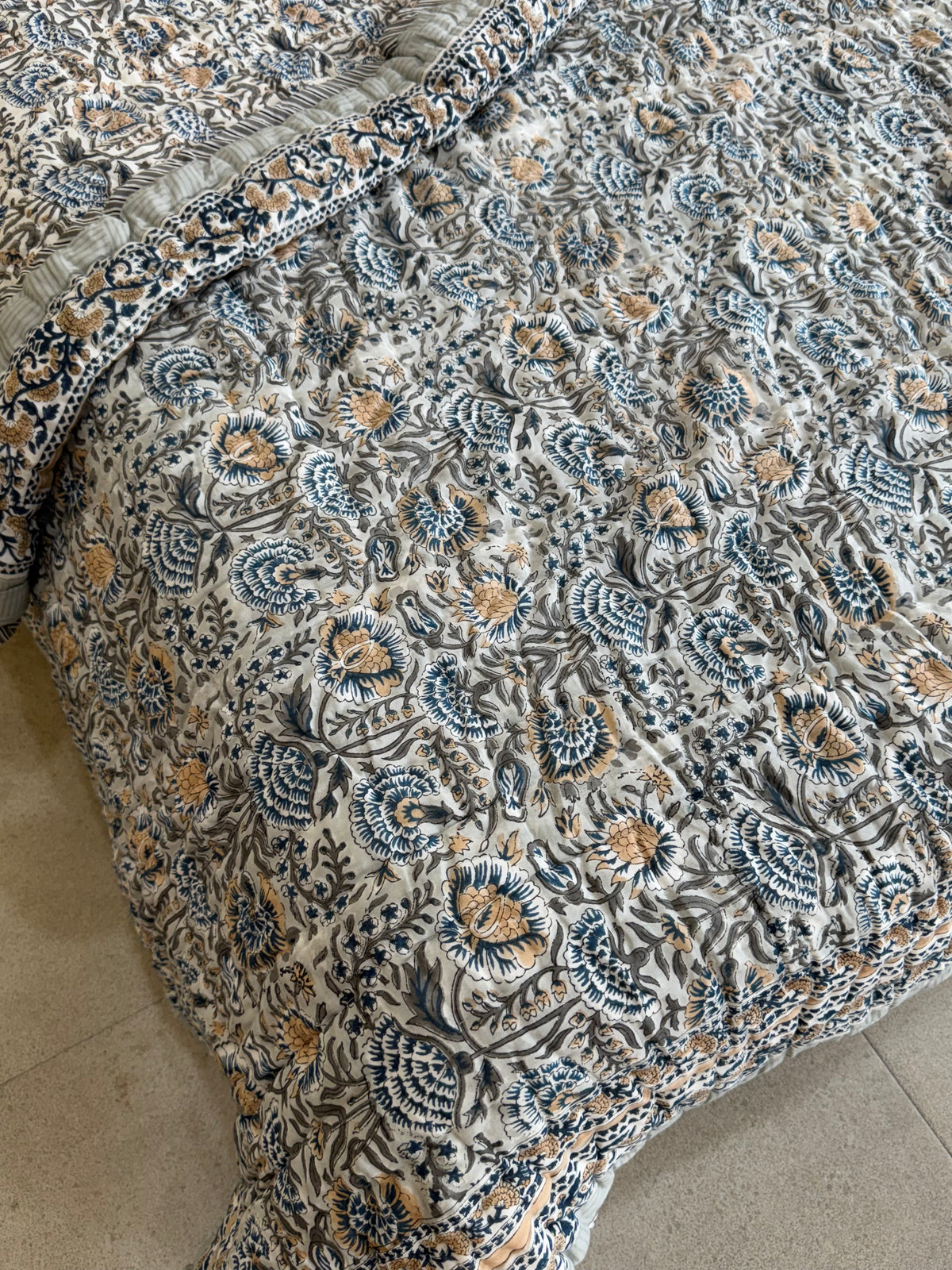 FESTIVE HAND BLOCK PRINTED REVERSIBLE QUILT (DOUBLE BED)