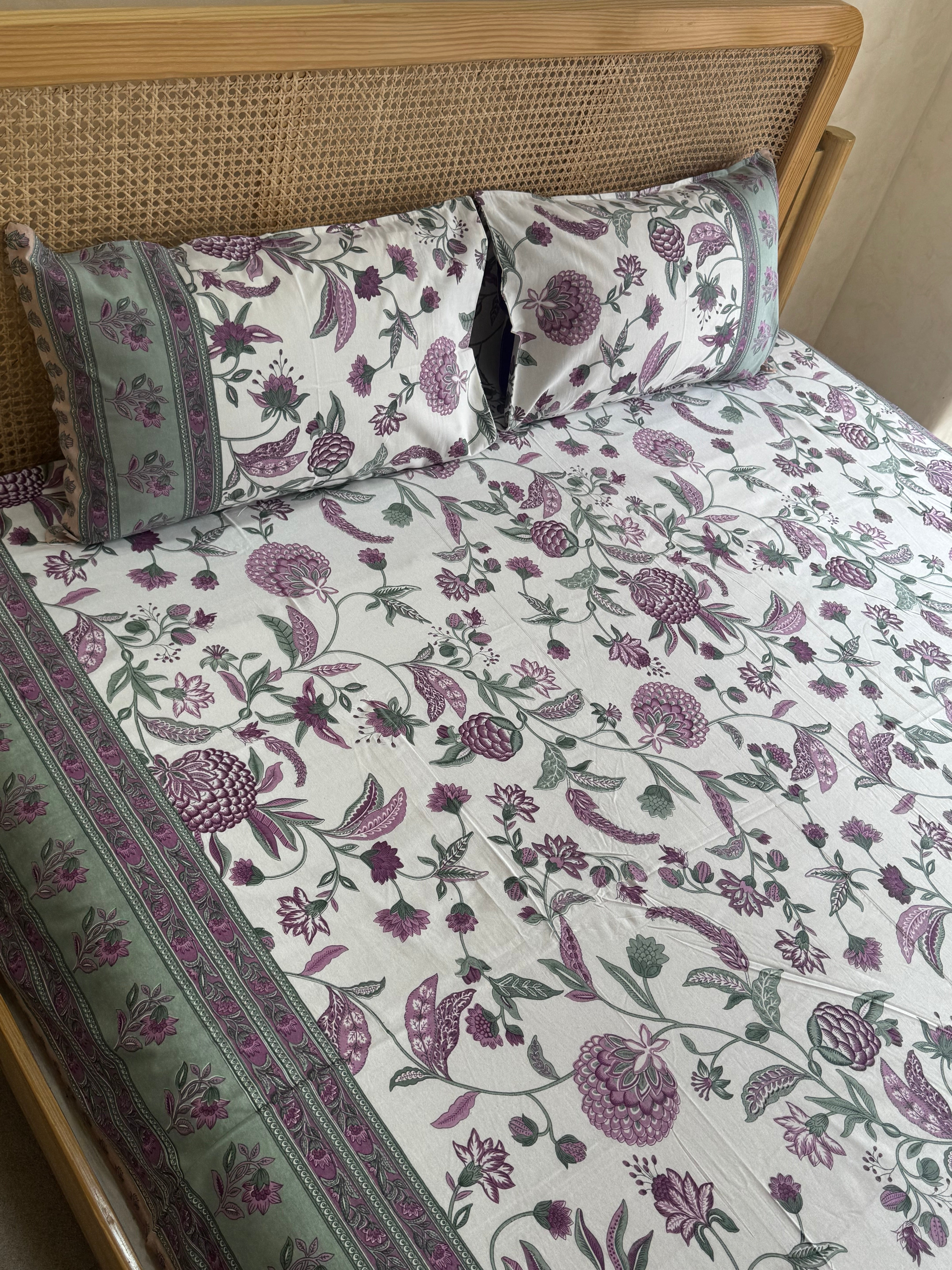 SHALIMAR BEDSHEET WITH TWO REVERSIBLE PILLOW COVERS