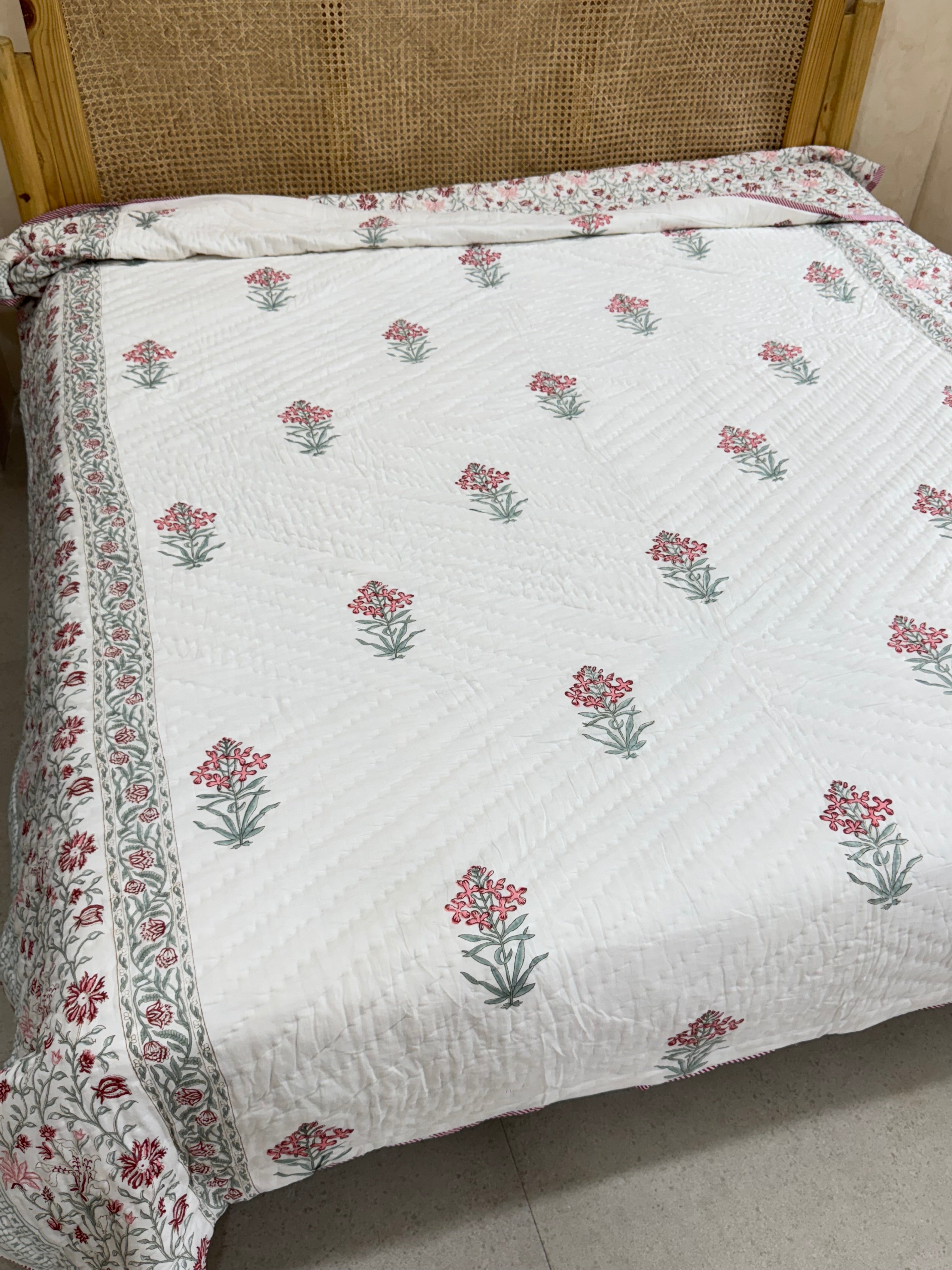 HAND BLOCK PRINTED REVERSIBLE MULMUL DOUBLE BED QUILT