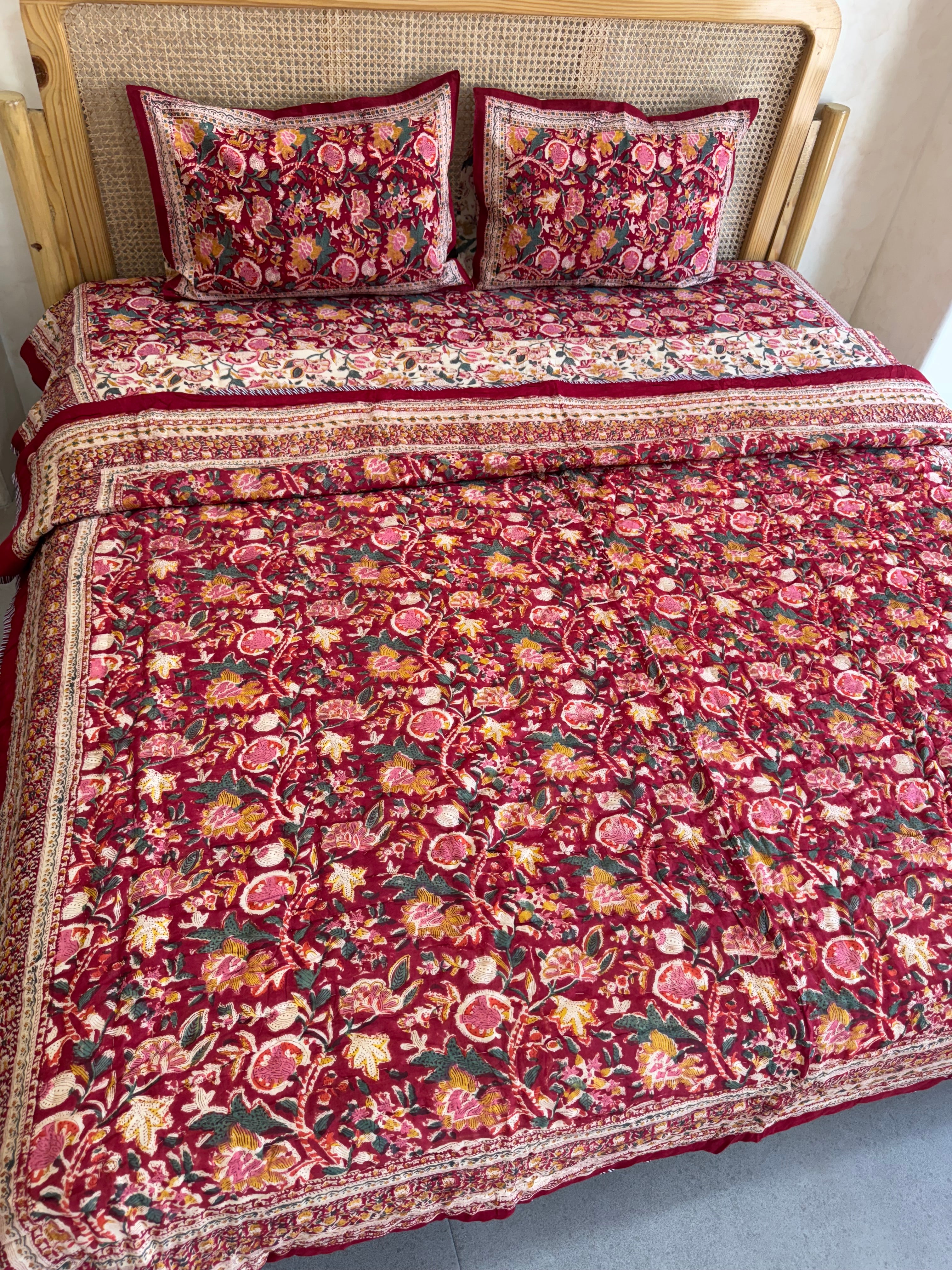 FESTIVE HAND BLOCK PRINTED BEDDING SET