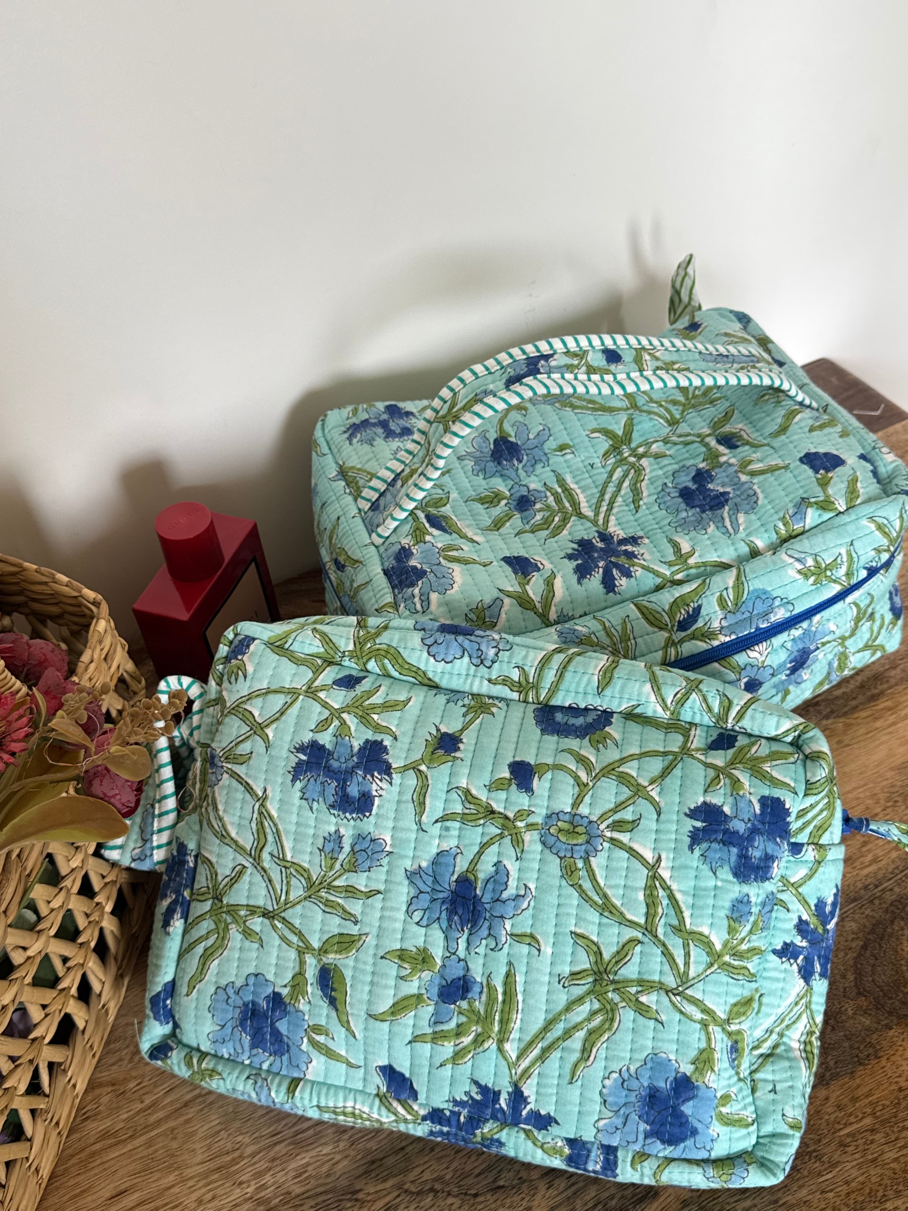 VANITY BAG & TRAVEL POUCH COMBO SET