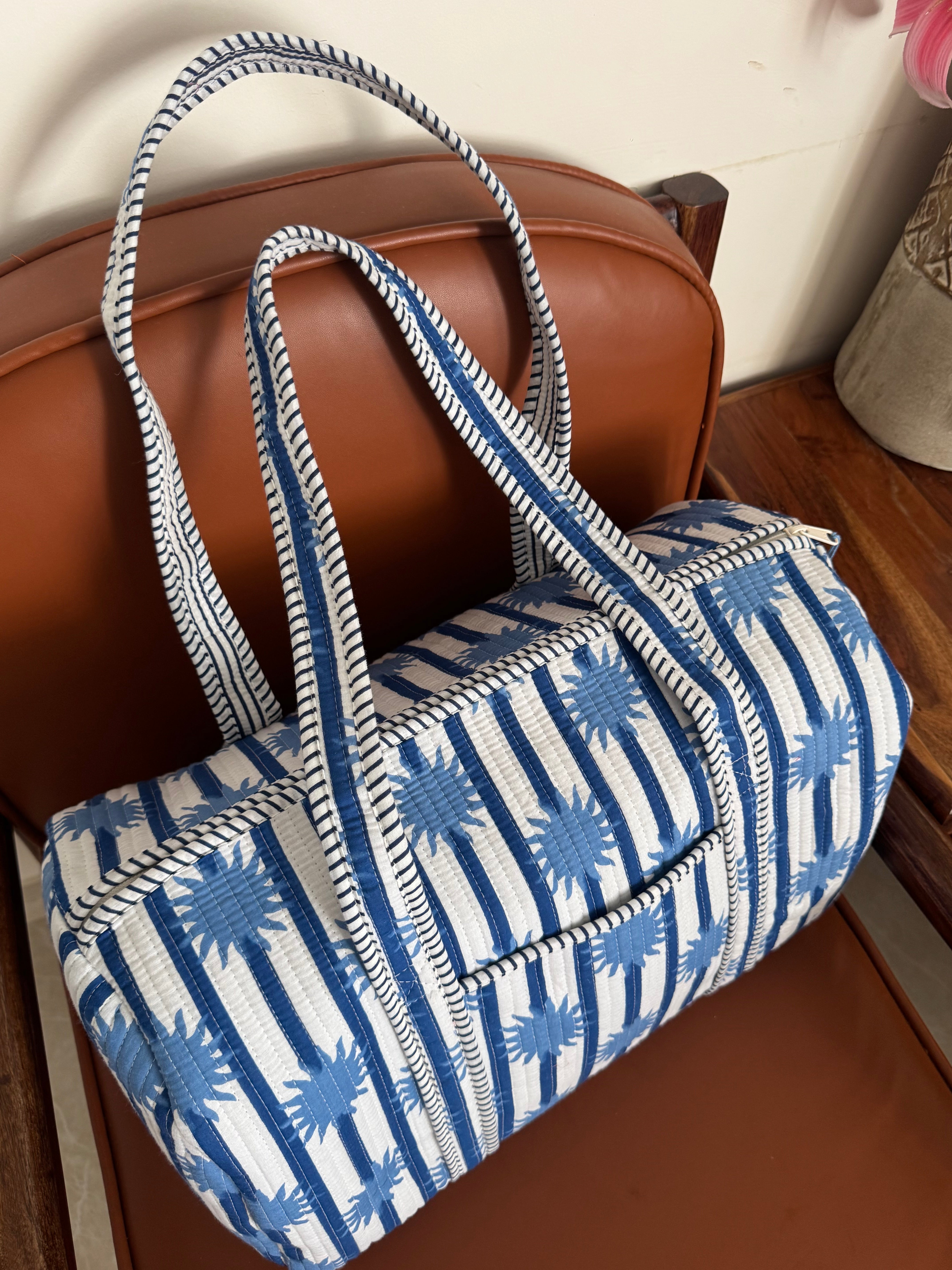 DUFFLE BAG