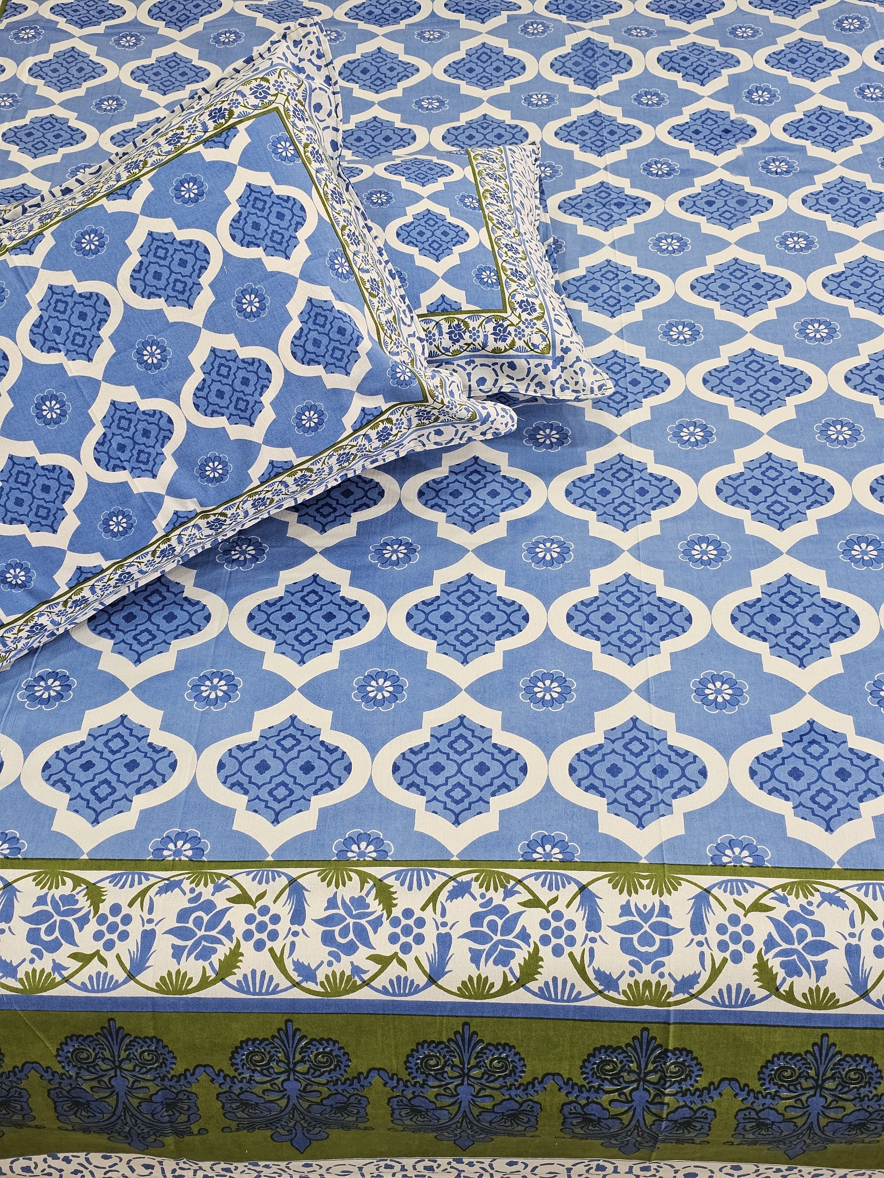SANSKRITI BEDSHEET WITH TWO REVERSIBLE PILLOW COVERS