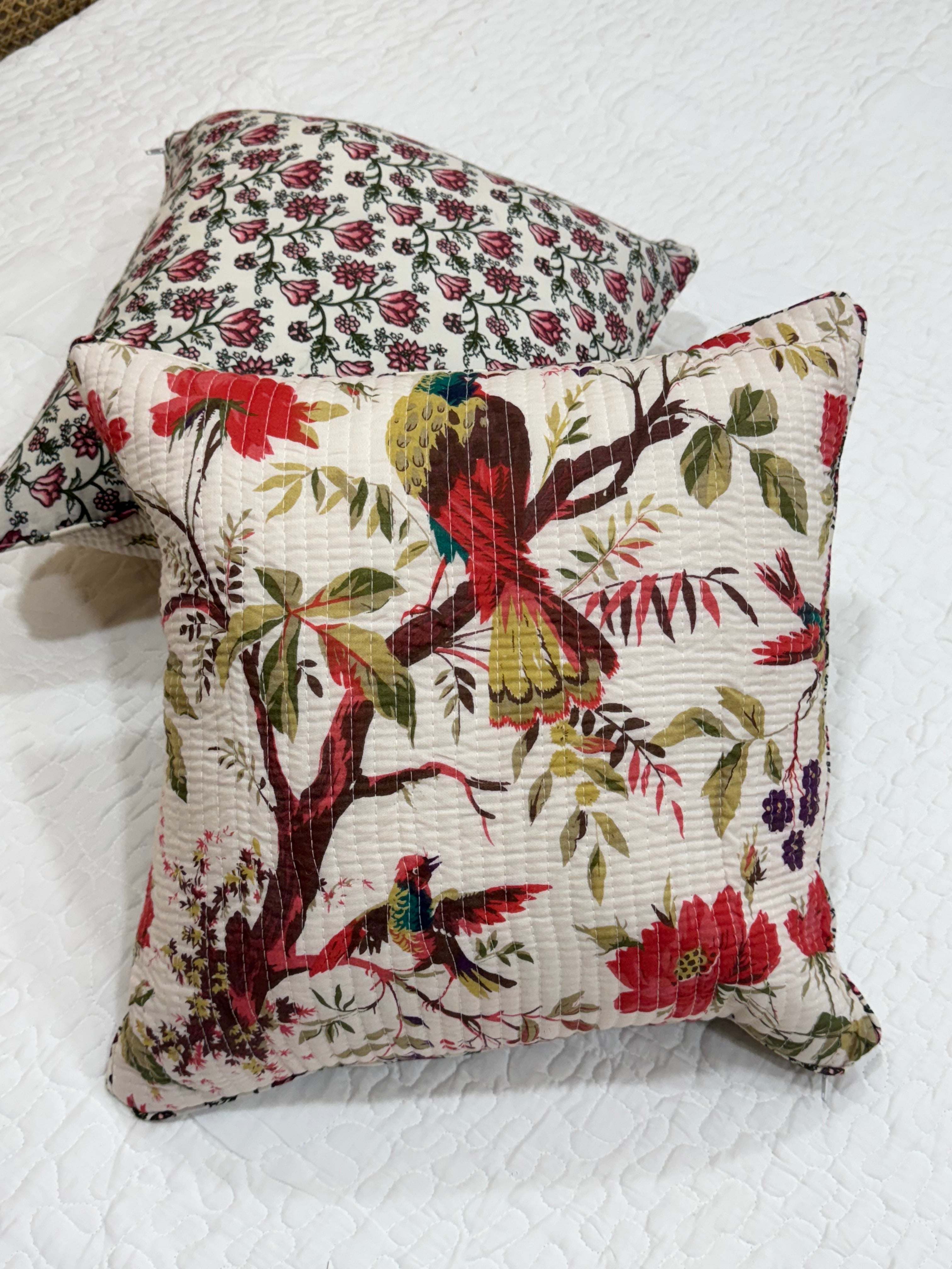 KANAK - SINGLE PIECE QUILTED 16 BY 16 INCHES CUSHION COVER