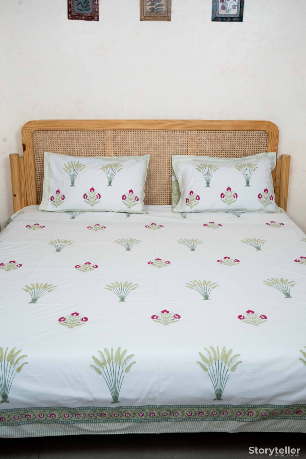 PARIZA HAND BLOCK PRINTED BEDSHEET WITH TWO REVERSIBLE PILLOW COVERS