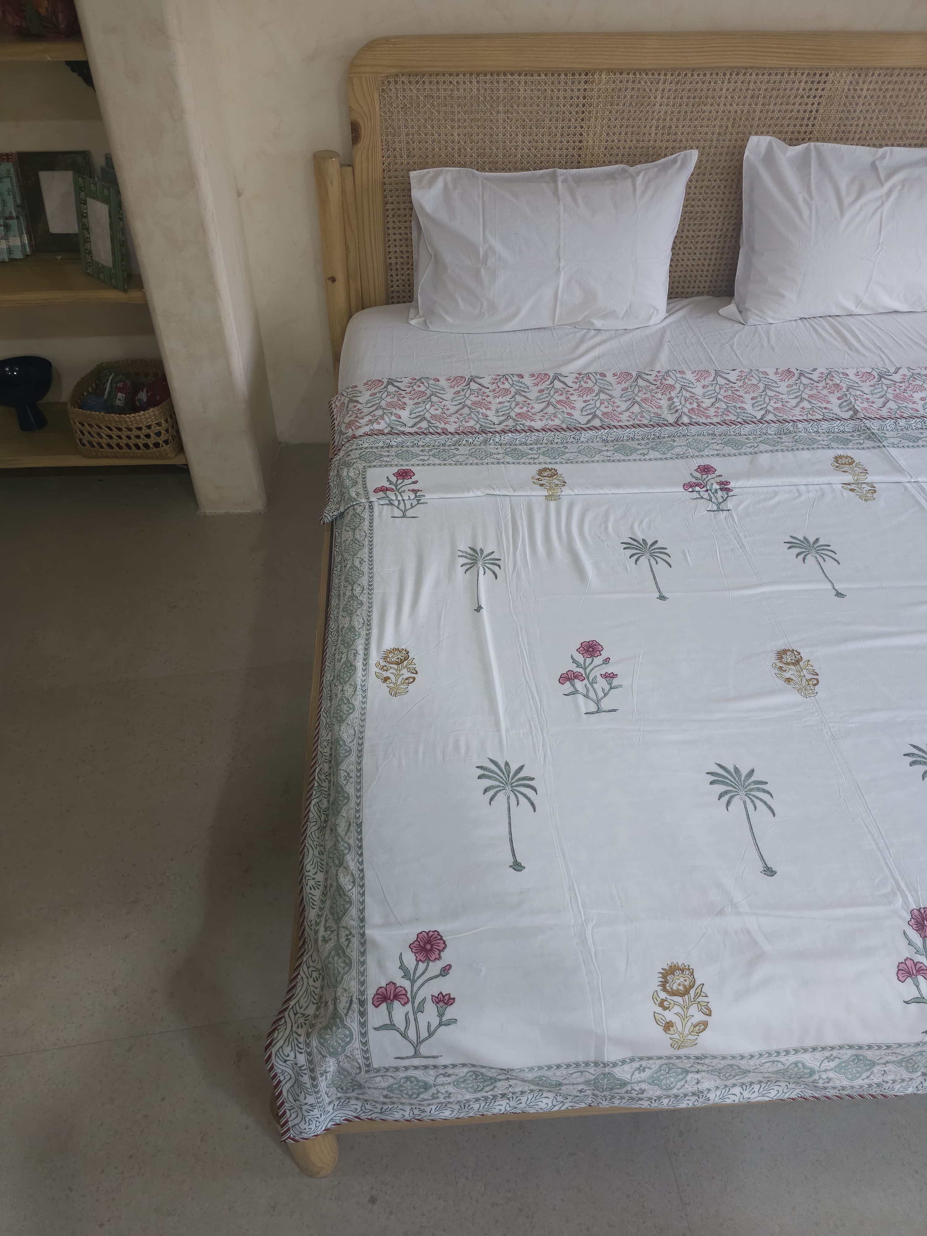 PALM TREE HANDBLOCK PRINTED REVERSIBLE MULMUL DOHAR