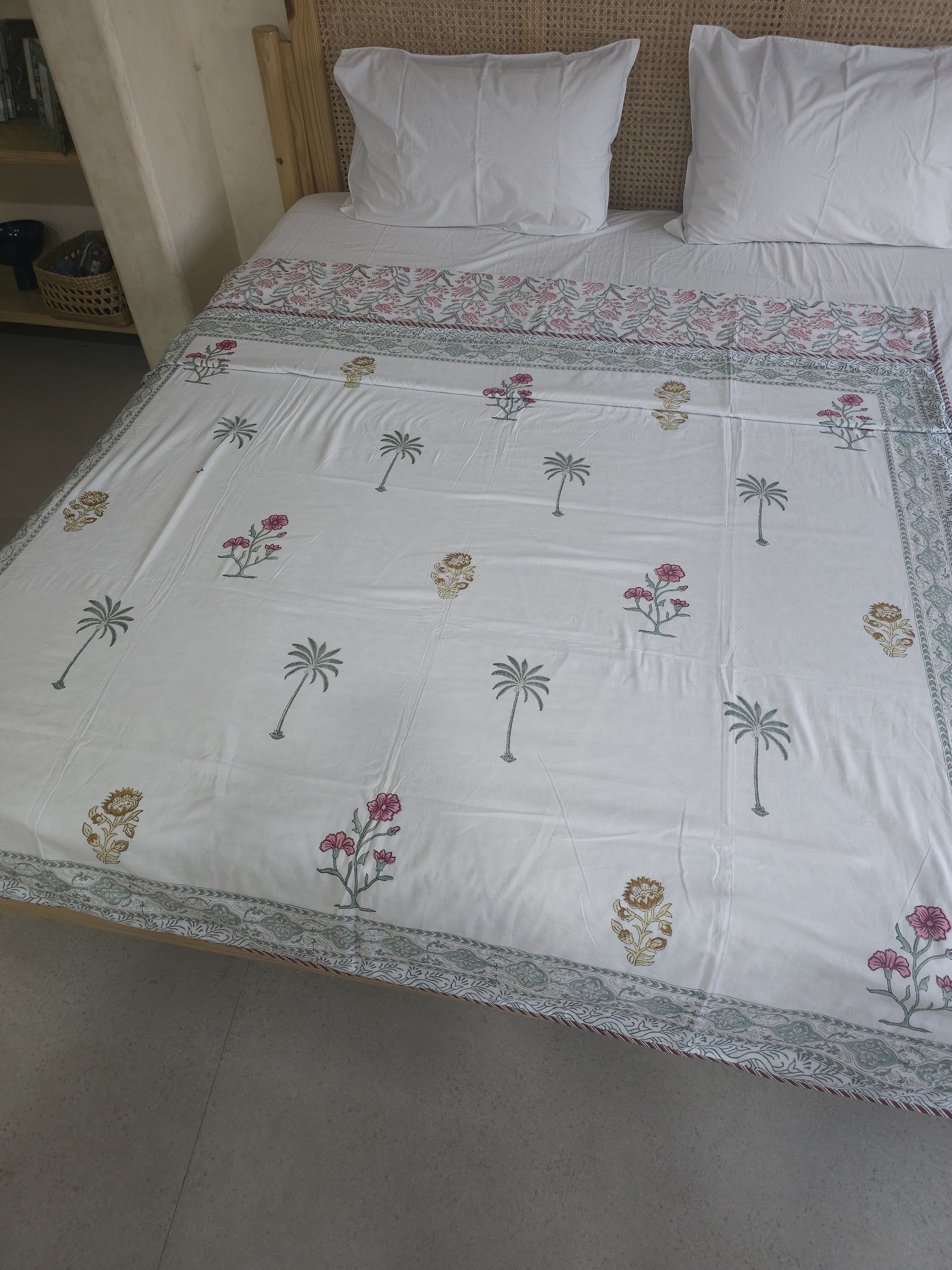 PALM TREE HANDBLOCK PRINTED REVERSIBLE MULMUL DOHAR