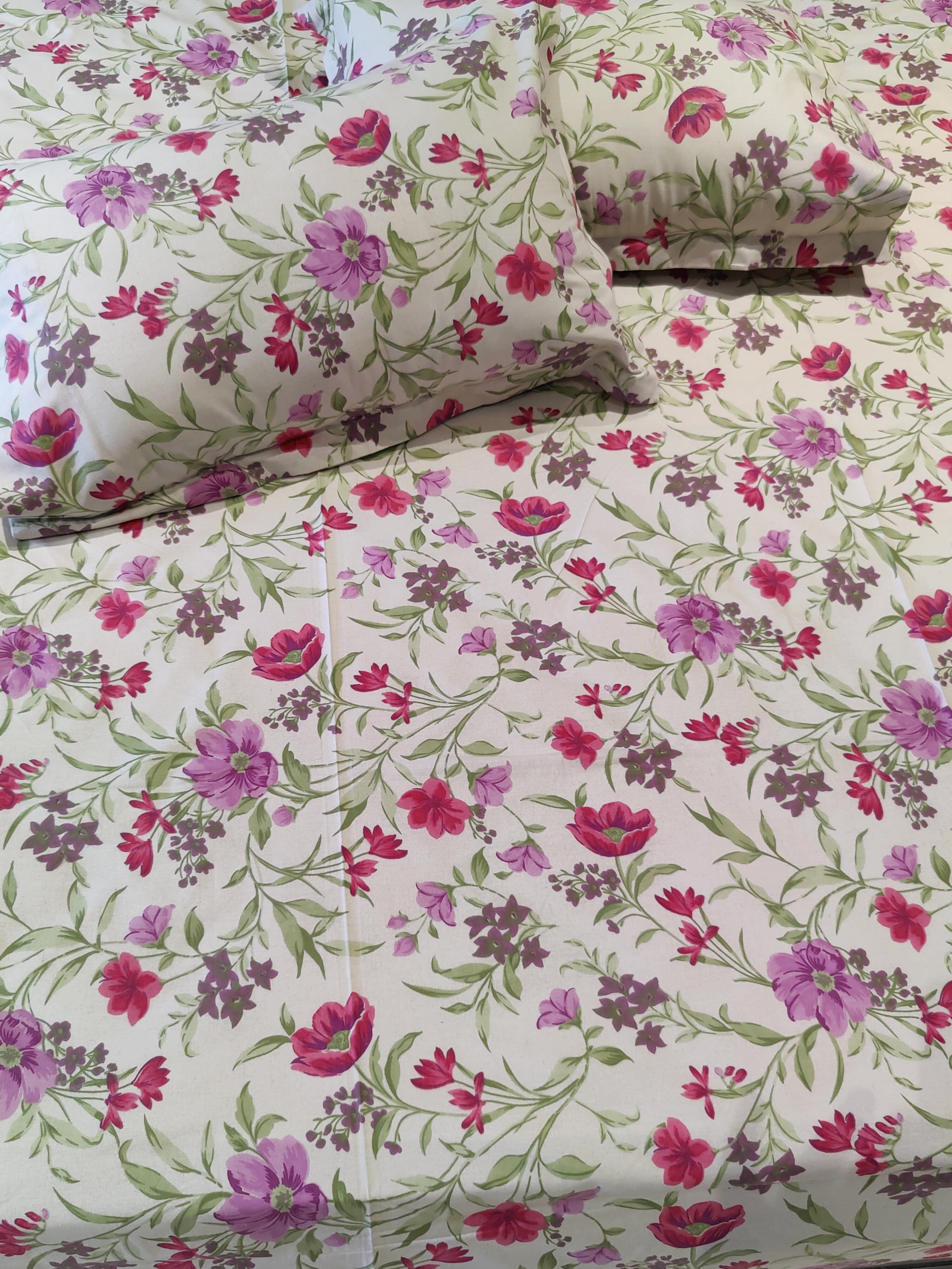 SUPER KING FLORAL SHALIMAR BEDSHEET WITH TWO REVERSIBLE PILLOW COVERS