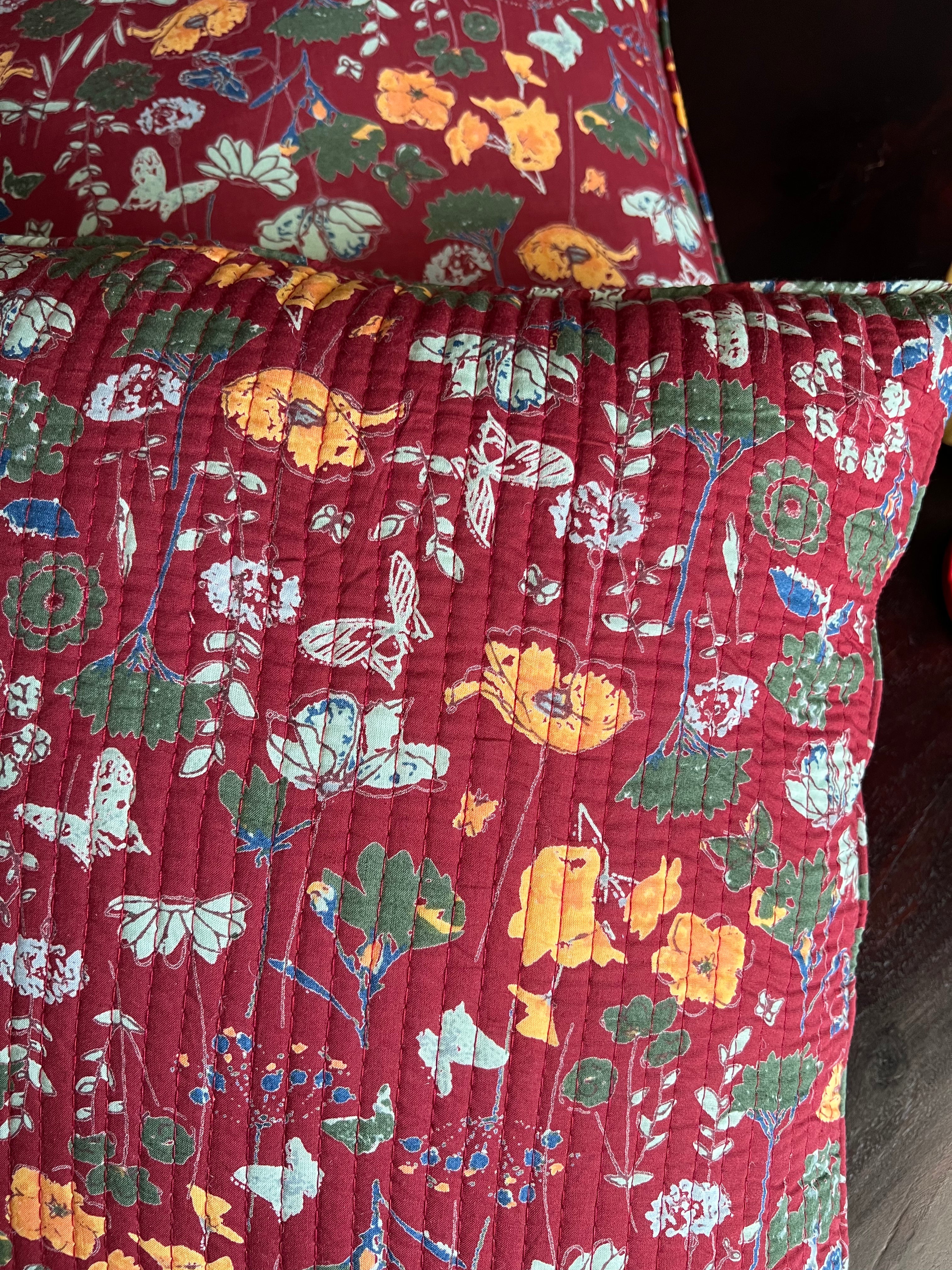 KANAK - SINGLE PIECE QUILTED 16 BY 16 INCHES CUSHION