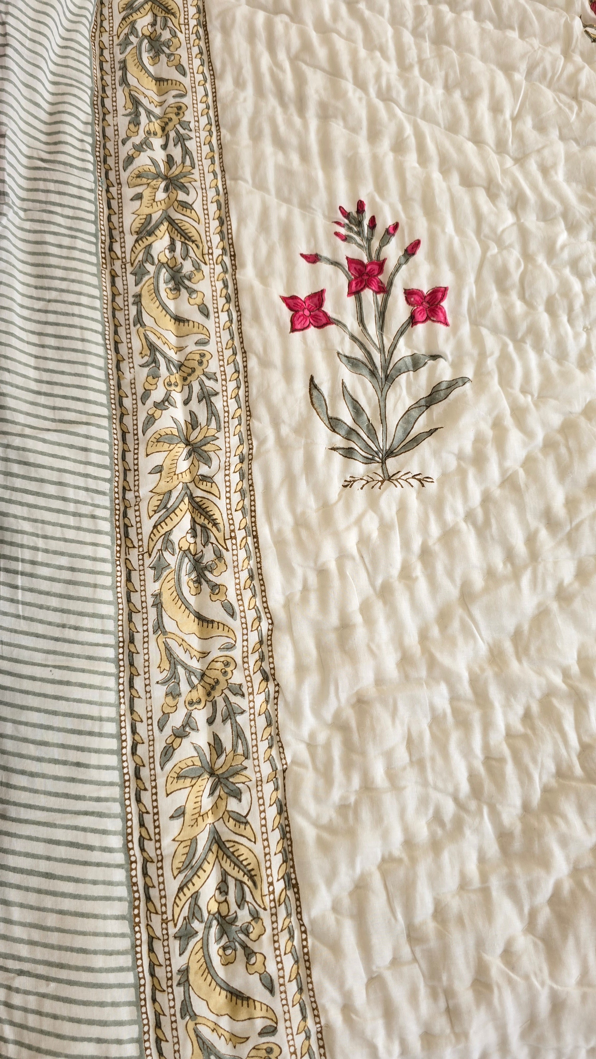 RAAYA HANDBLOCK PRINTED SINGLE QUILT