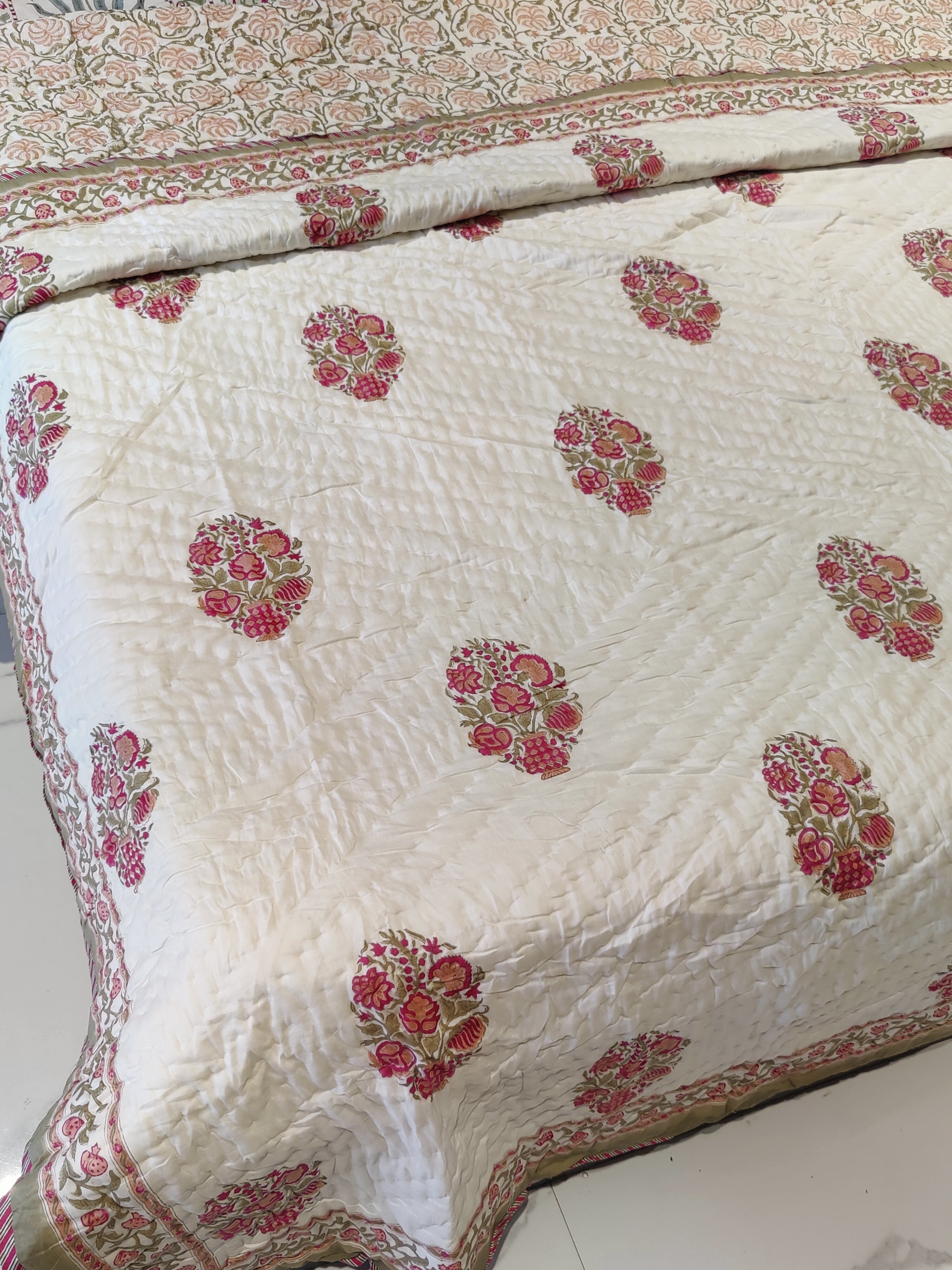 HAND BLOCK PRINTED REVERSIBLE MULMUL QUILT