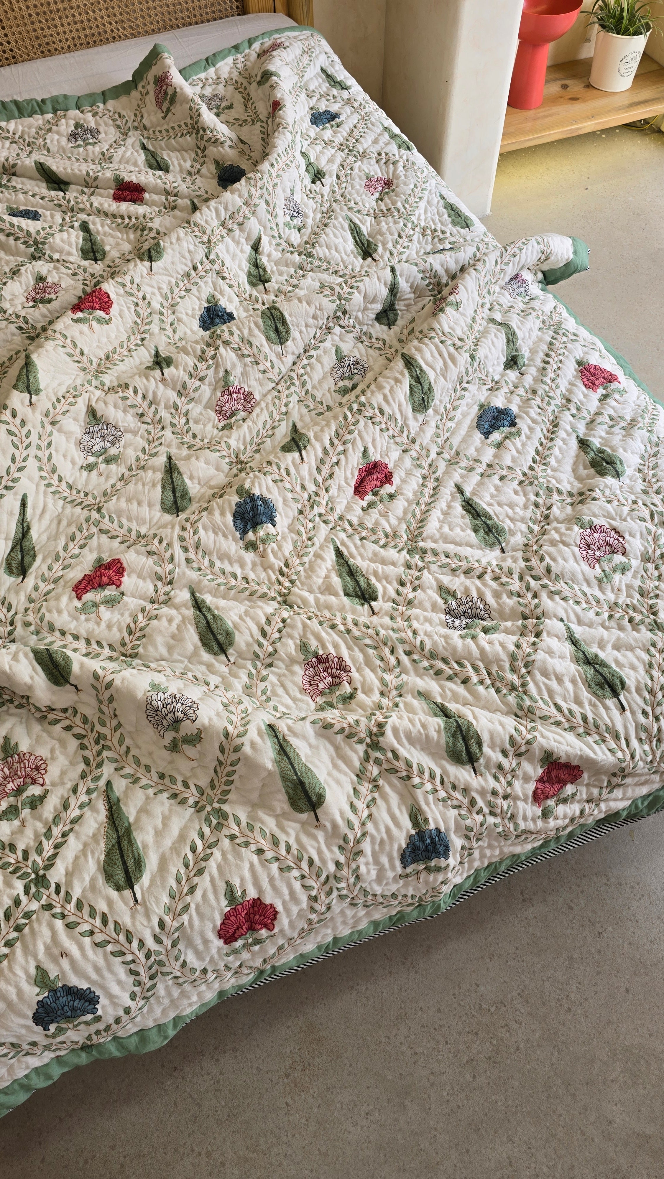 ANISH HANDBLOCK PRINTED SINGLE QUILT