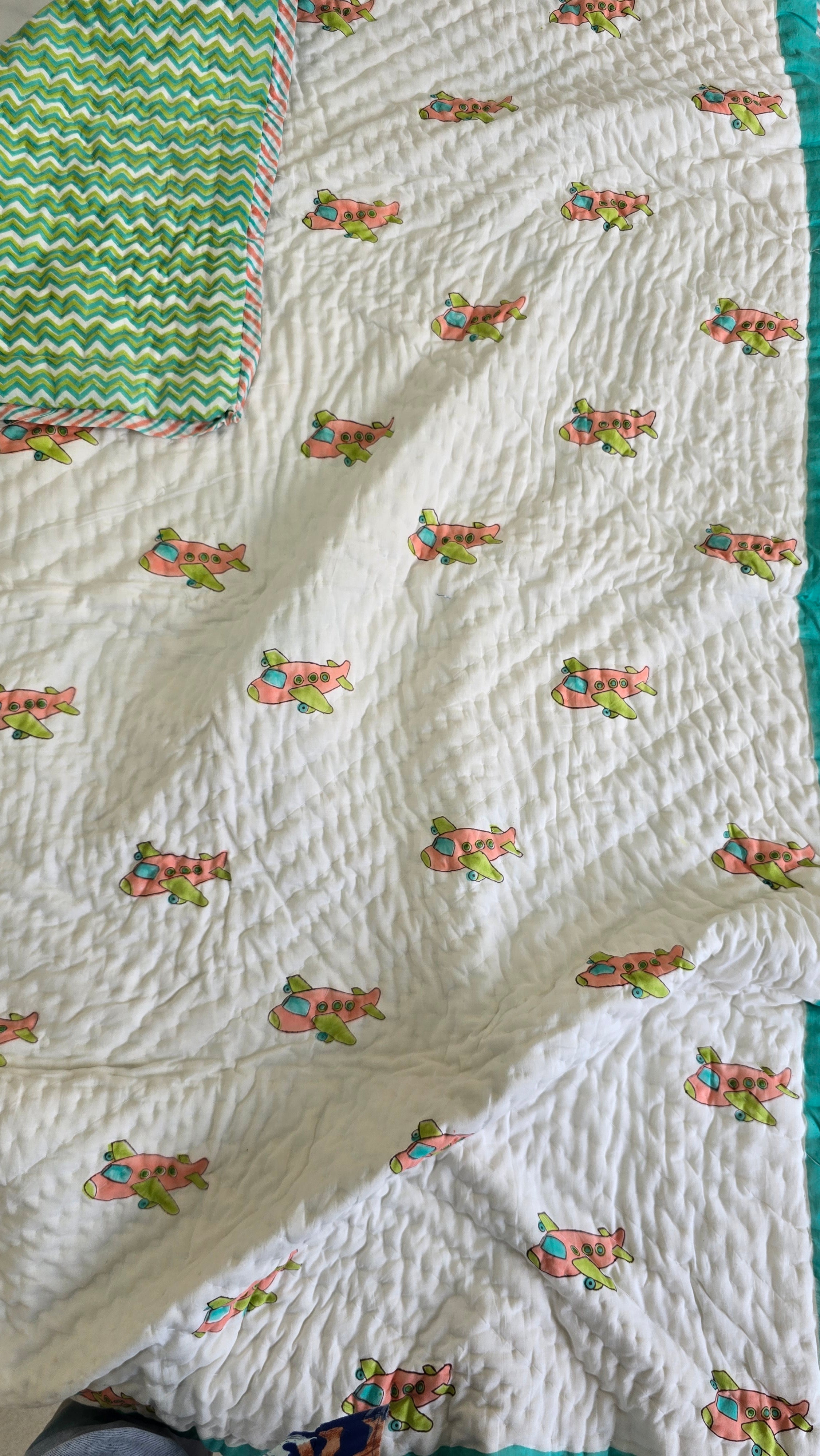 LITTLE JETSETTER HANDBLOCK PRINTED REVERSIBLE MULMUL BABY QUILT