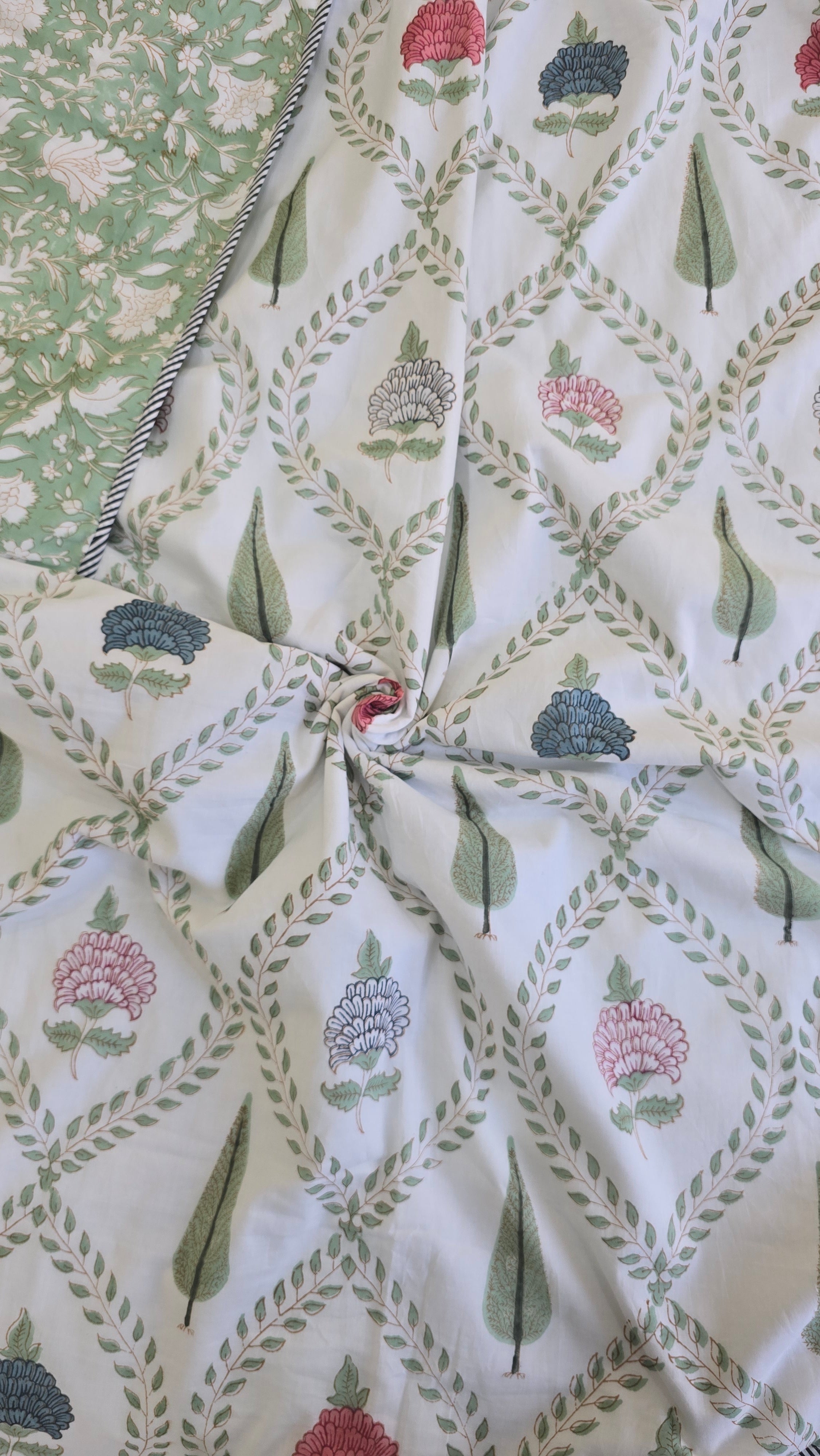 ANISH HANDBLOCK PRINTED REVERSIBLE MULMUL DOHAR