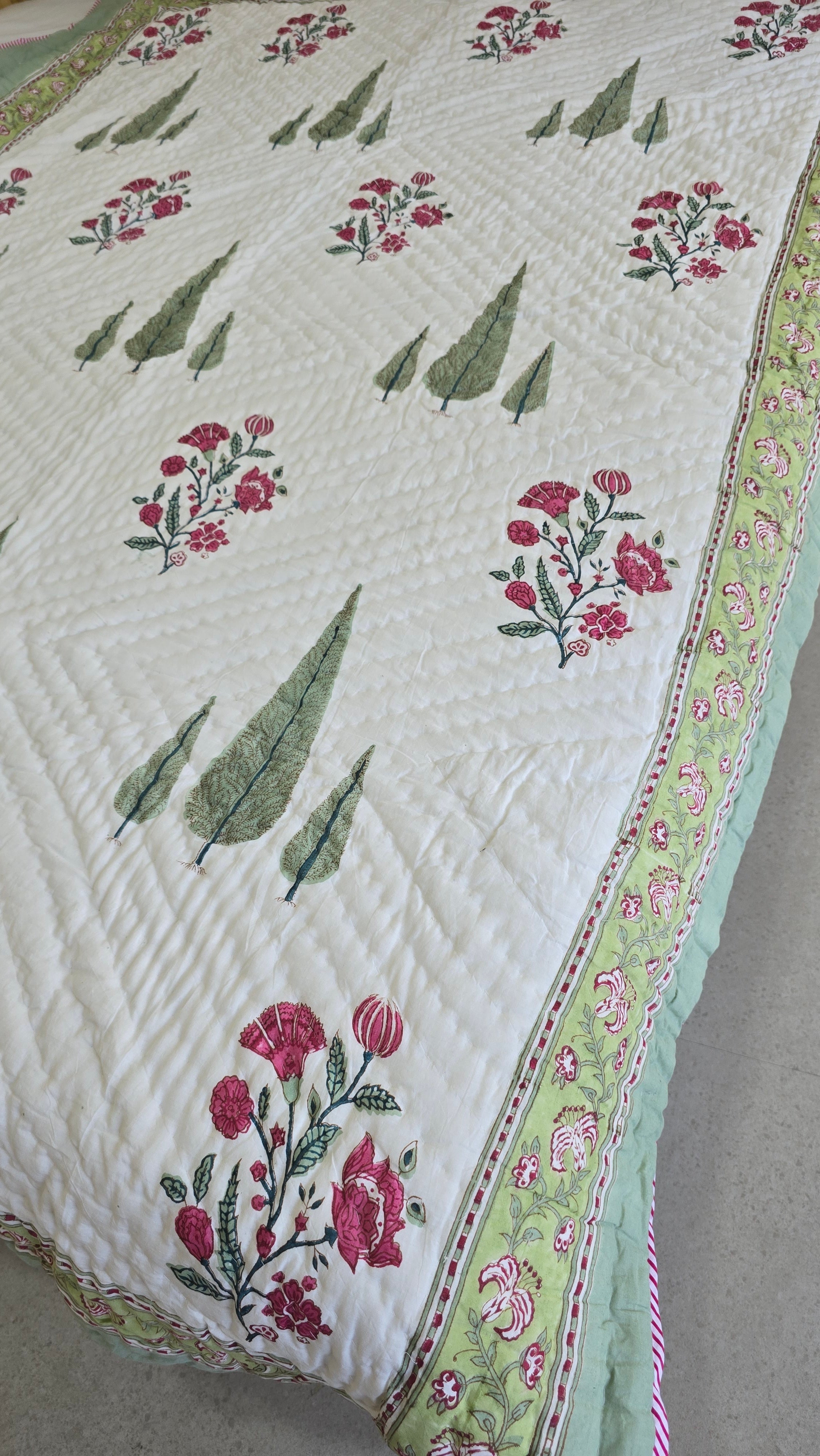 TRIPLE CYPRESS HANDBLOCK PRINTED SINGLE QUILT