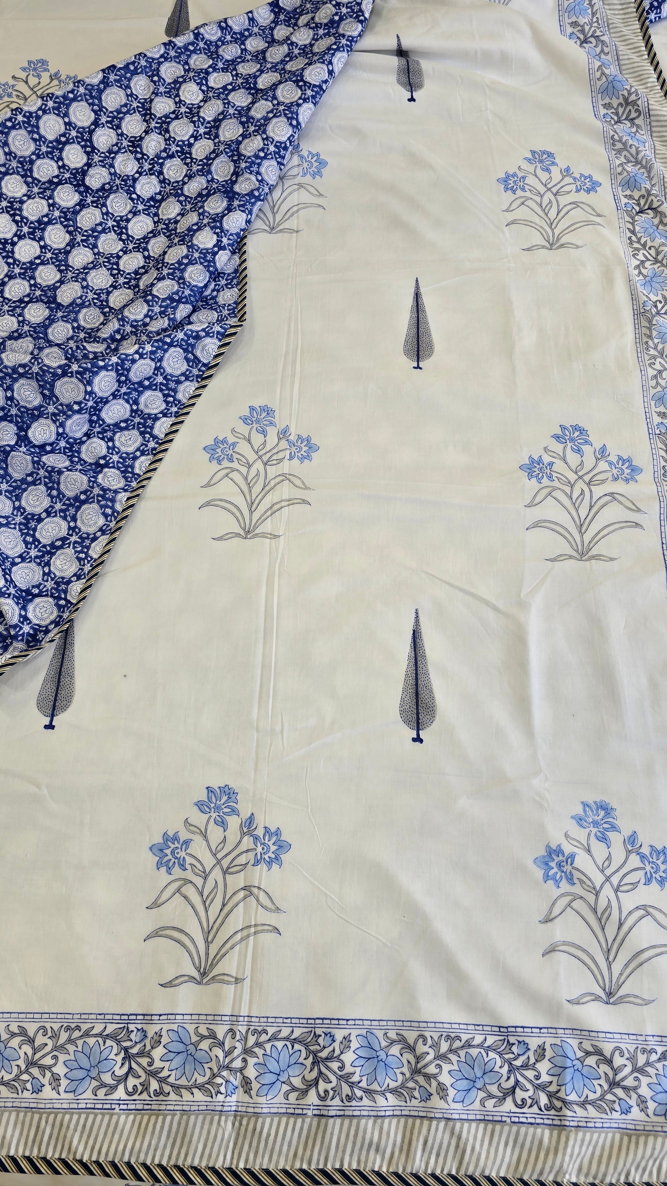 UDHAY HANDBLOCK PRINTED REVERSIBLE MULMUL DOHAR