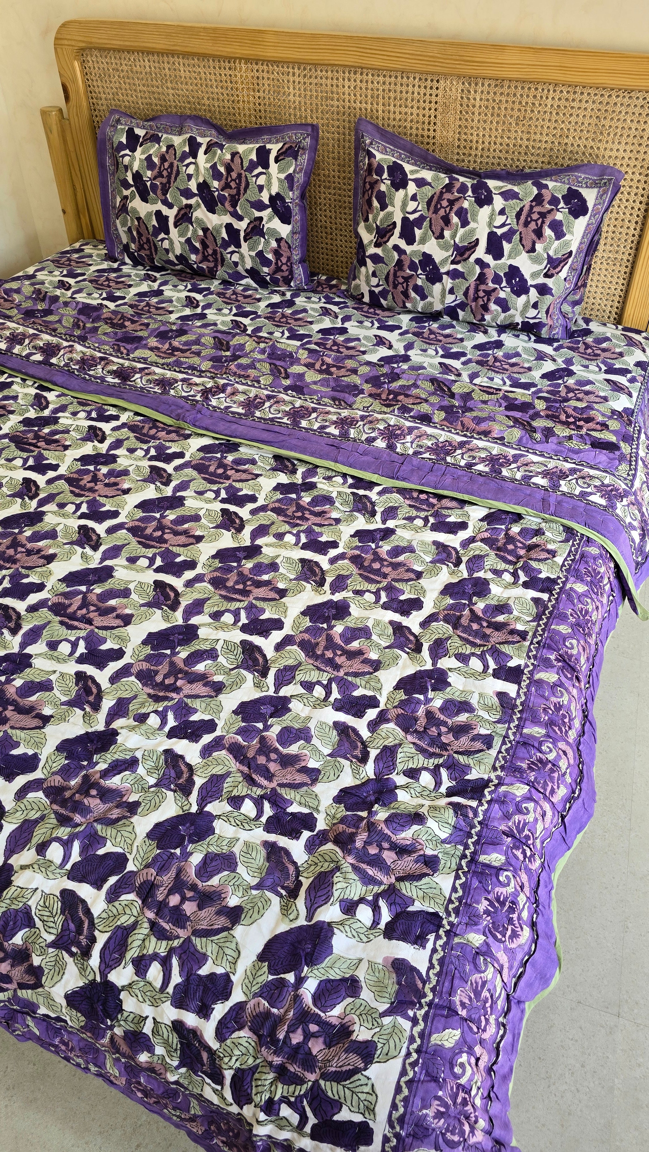 FESTIVE HAND BLOCK PRINTED BEDDING SET