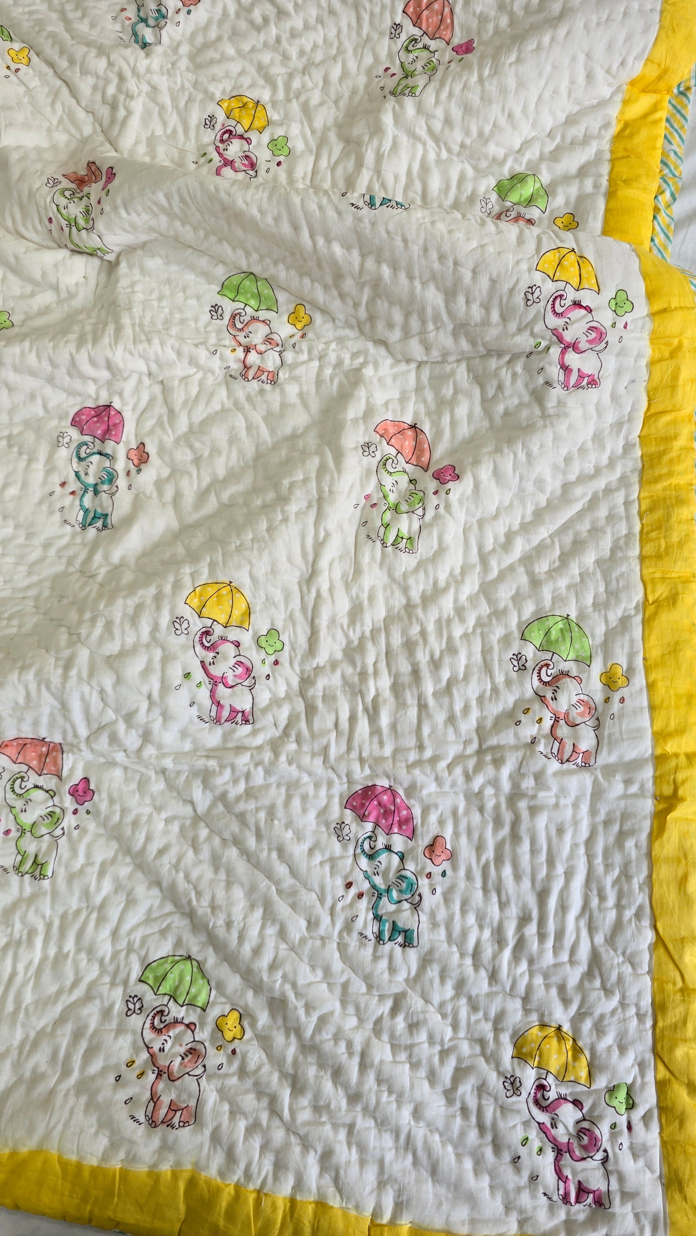 BABY ELEPHANT HANDBLOCK PRINTED REVERSIBLE MULMUL BABY QUILT (1 Year to 5 Years)