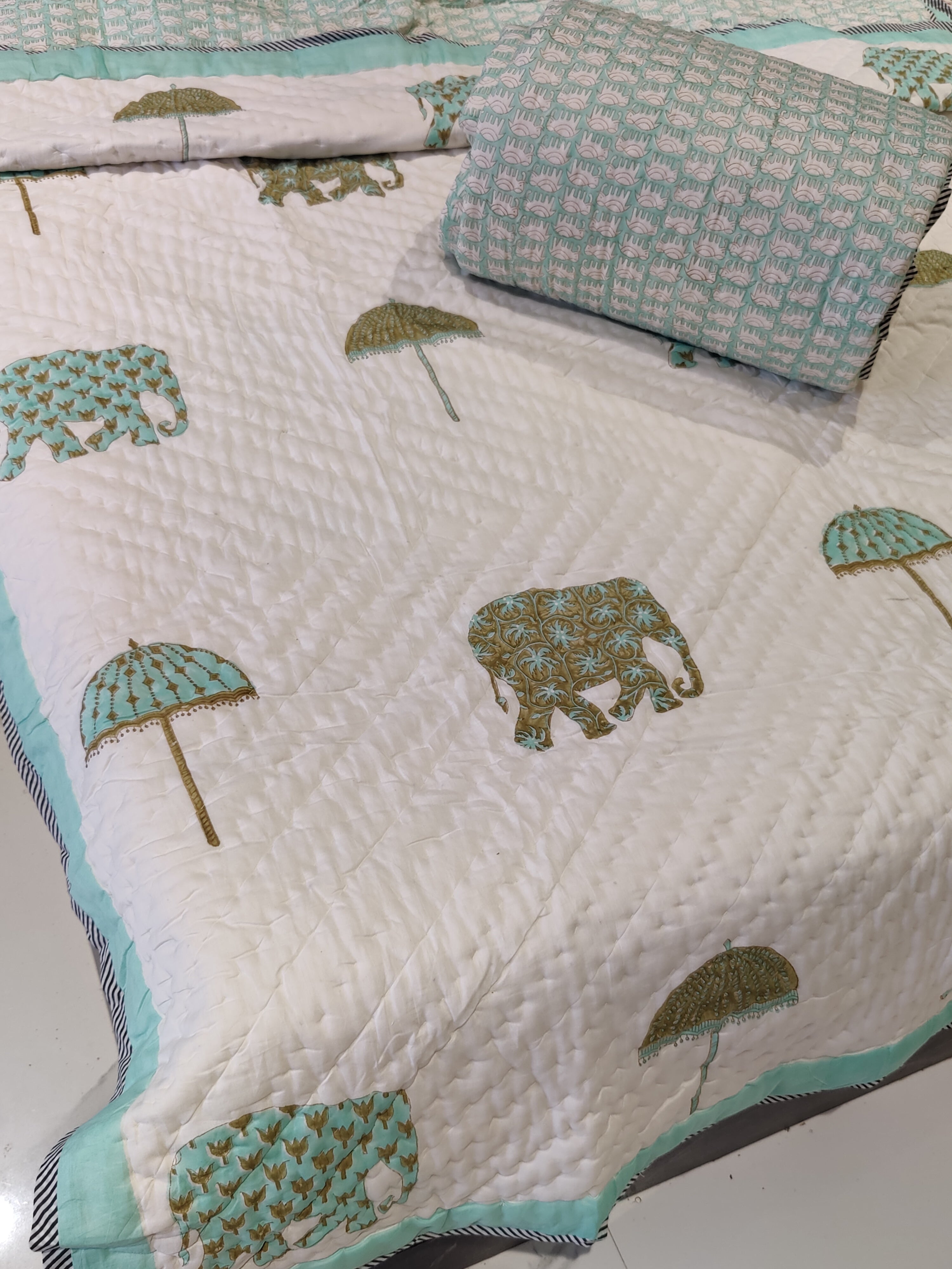 MAJESTIC ELEPHANT HANDBLOCK PRINTED SINGLE QUILT