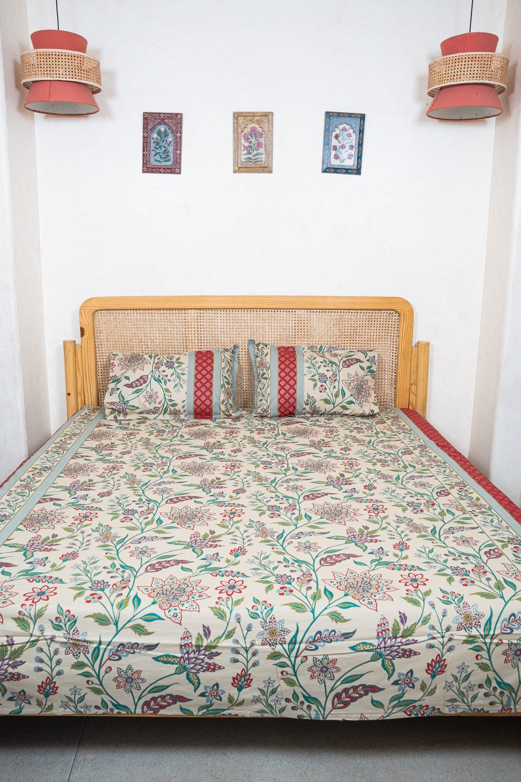 SHALIMAR GOLD BEDSHEET WITH TWO REVERSIBLE PILLOW COVERS
