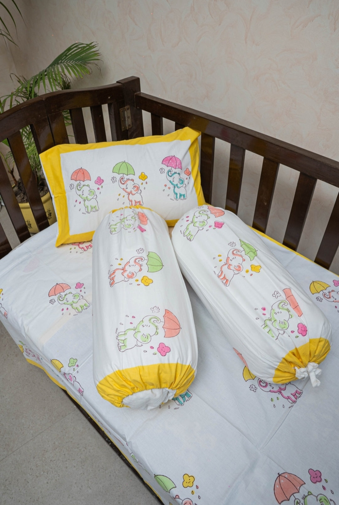 HAND BLOCK PRINTED CRIB BEDSHEET WITH PILLOW AND BOLSTER COVER
