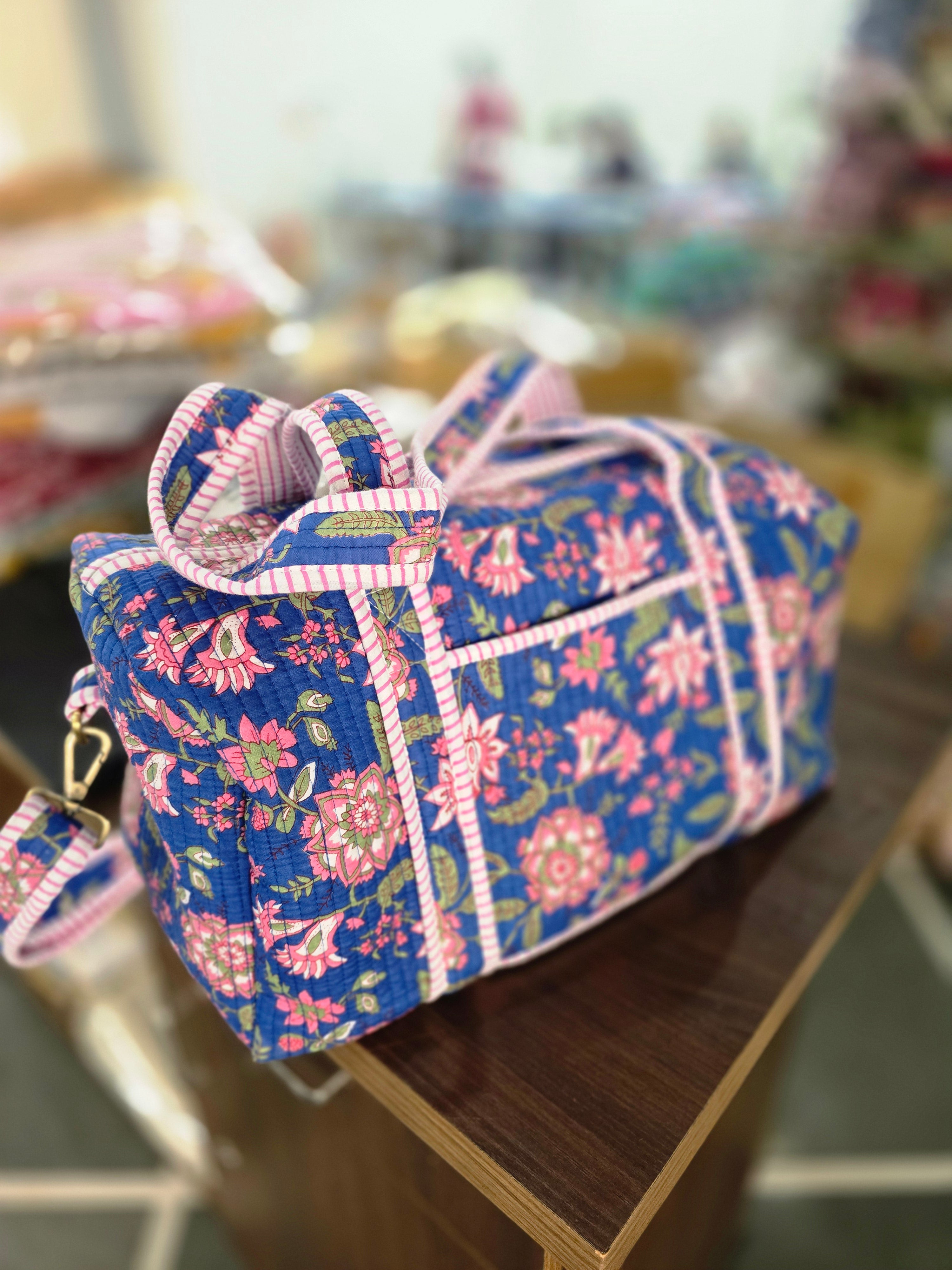 DUFFLE BAG