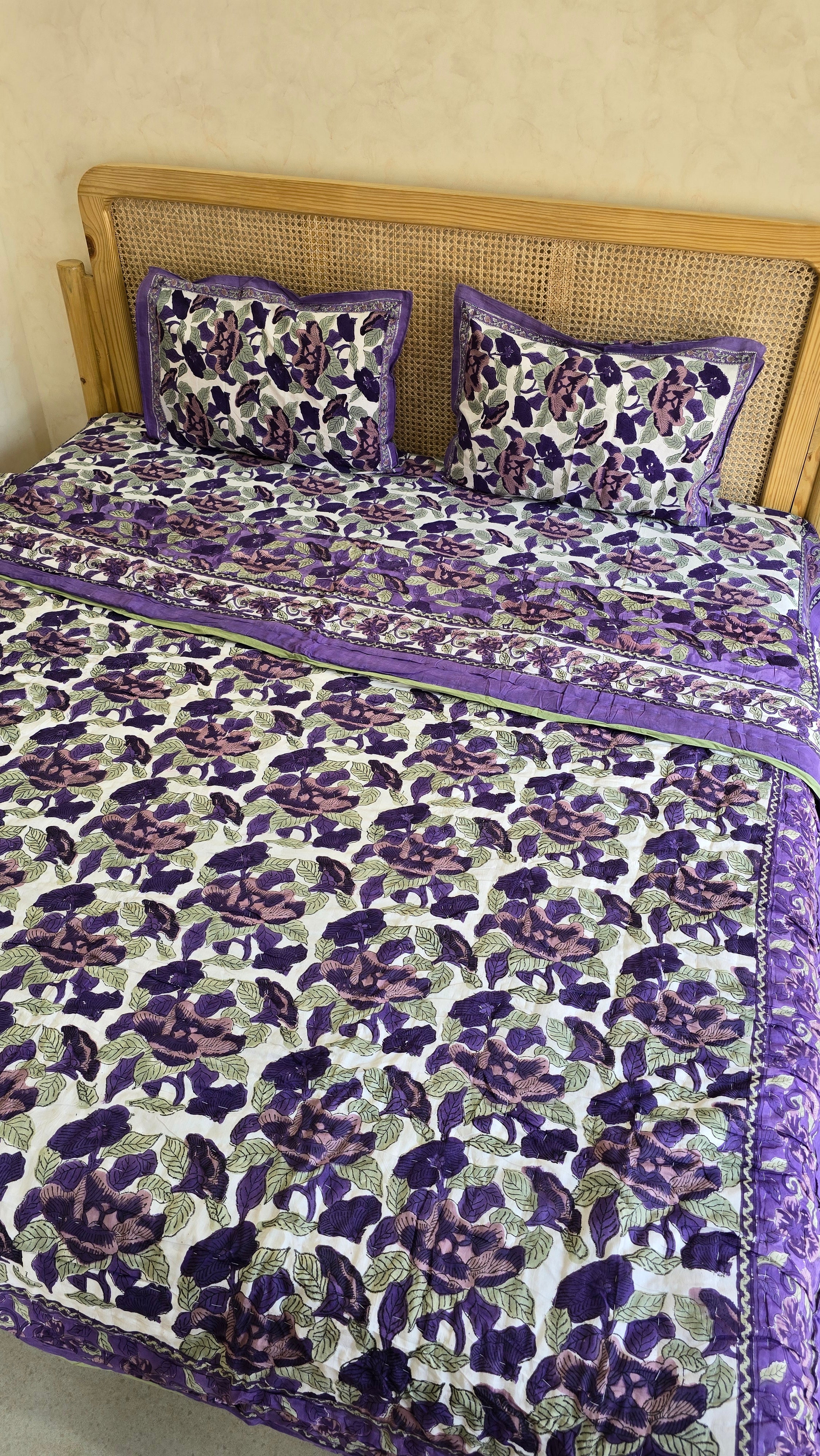 FESTIVE HAND BLOCK PRINTED BEDDING SET