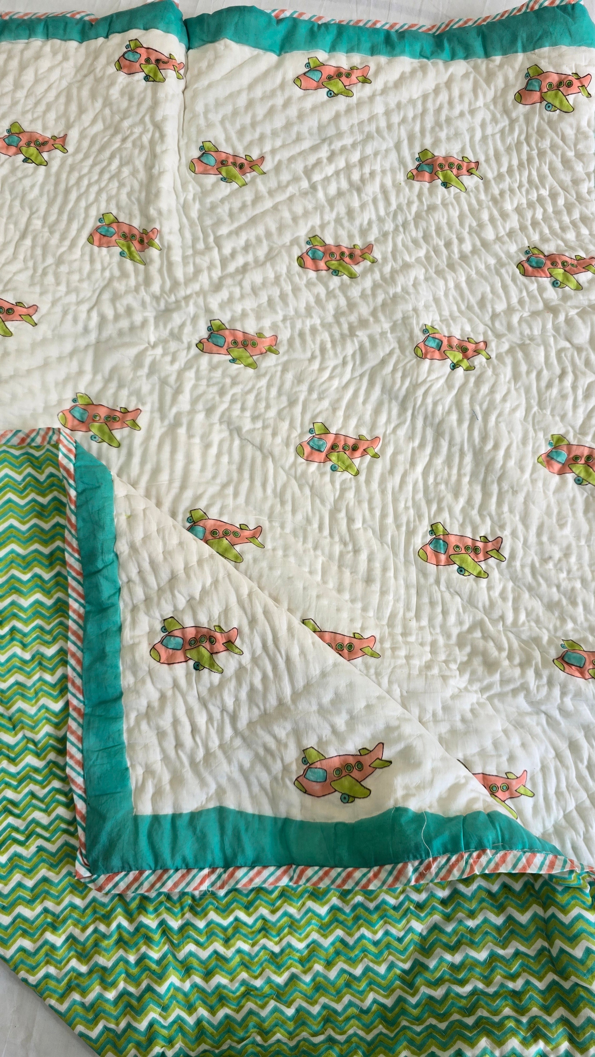 LITTLE JETSETTER HANDBLOCK PRINTED REVERSIBLE MULMUL BABY QUILT