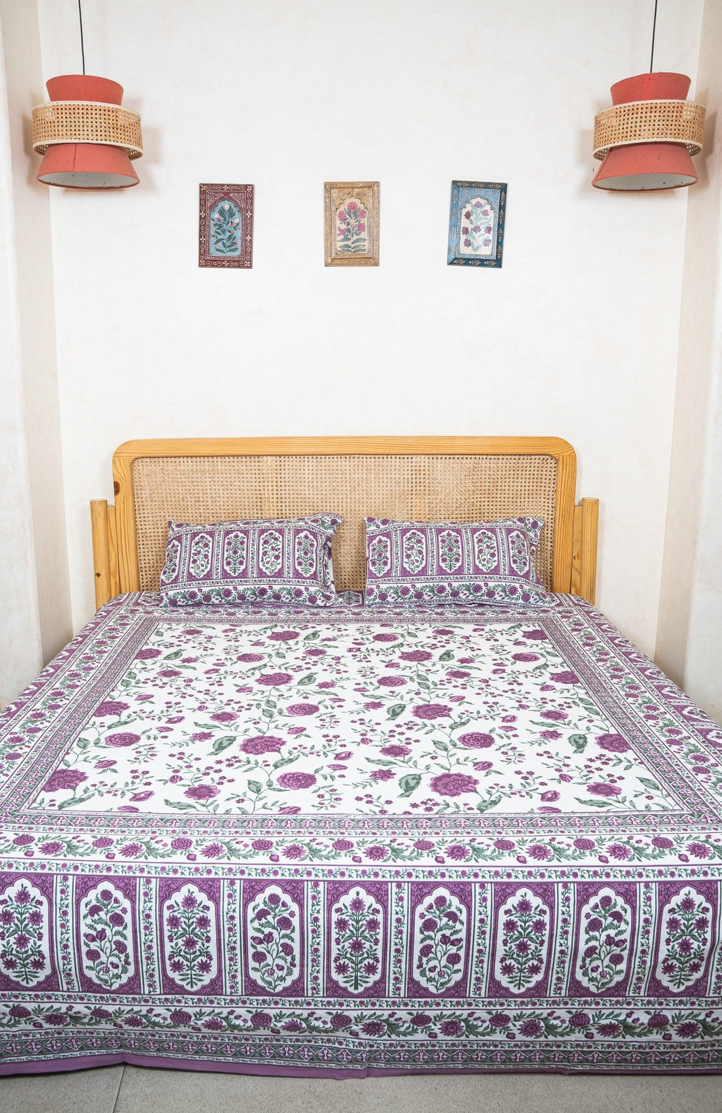 SHALIMAR BEDSHEET WITH TWO REVERSIBLE PILLOW COVERS