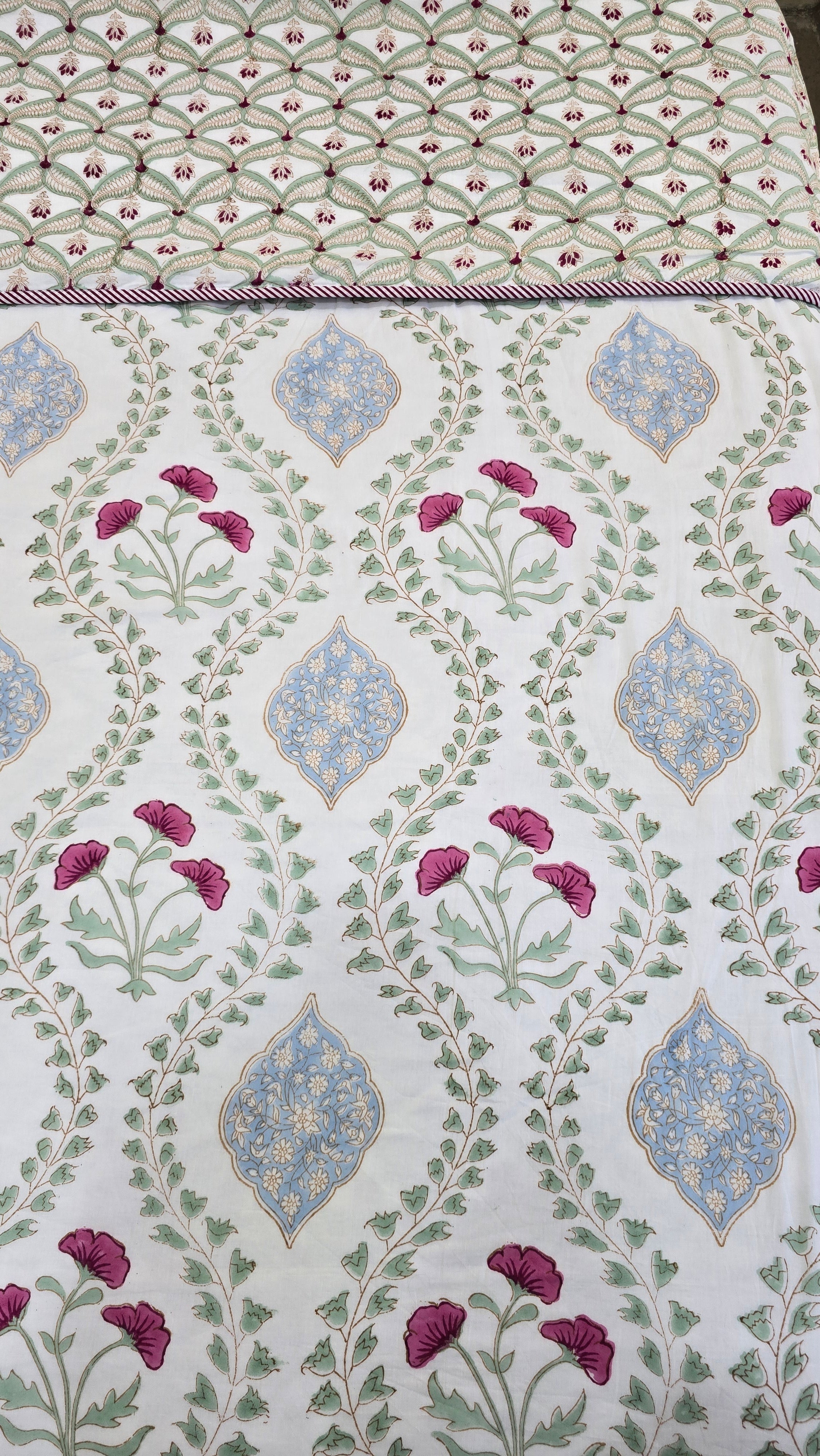 ANJANA HANDBLOCK PRINTED REVERSIBLE MULMUL DOHAR