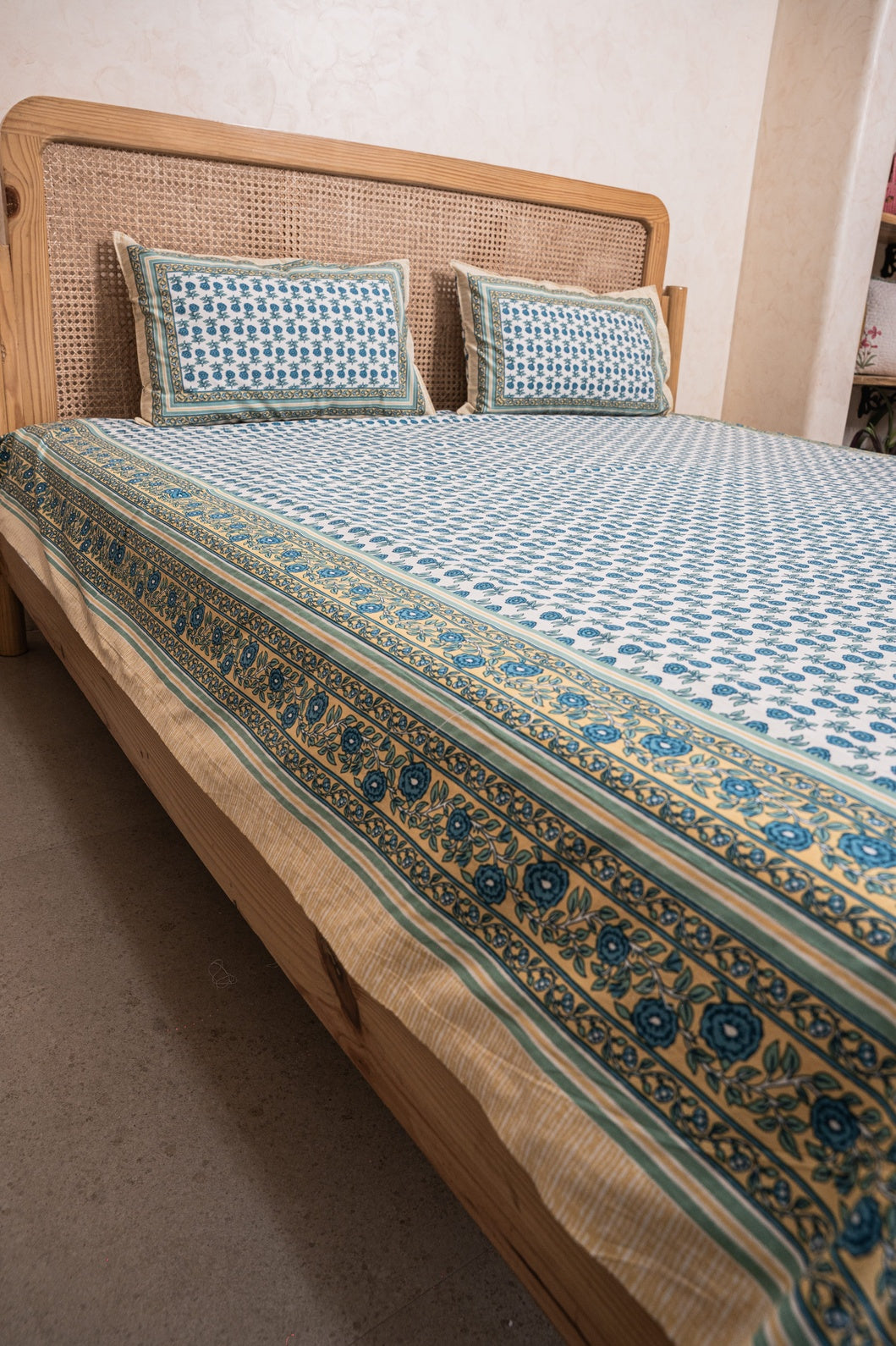 PURE COTTON BEDSHEET WITH TWO PILLOW CASES