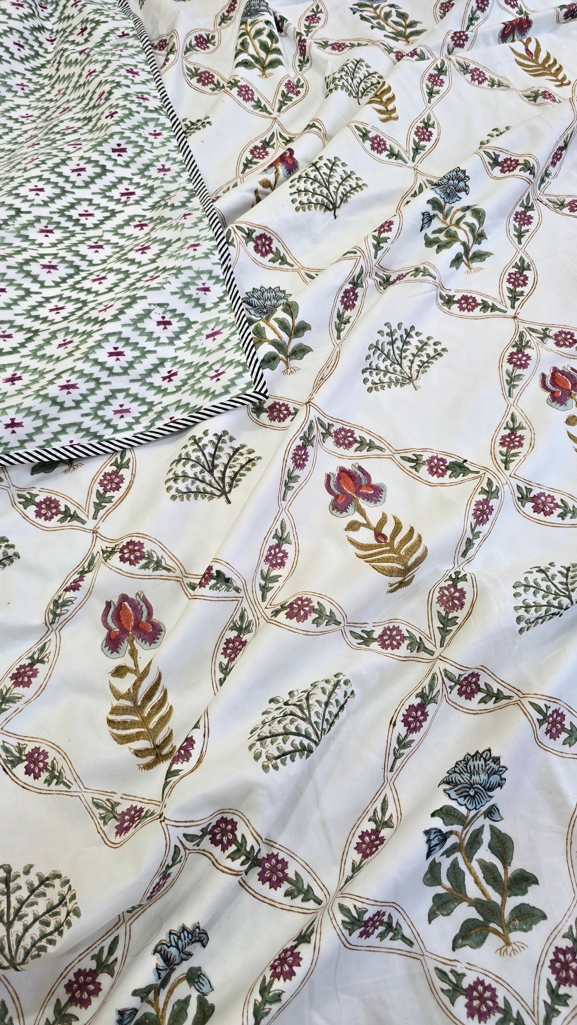 VILASA HANDBLOCK PRINTED REVERSIBLE MULMUL DOHAR