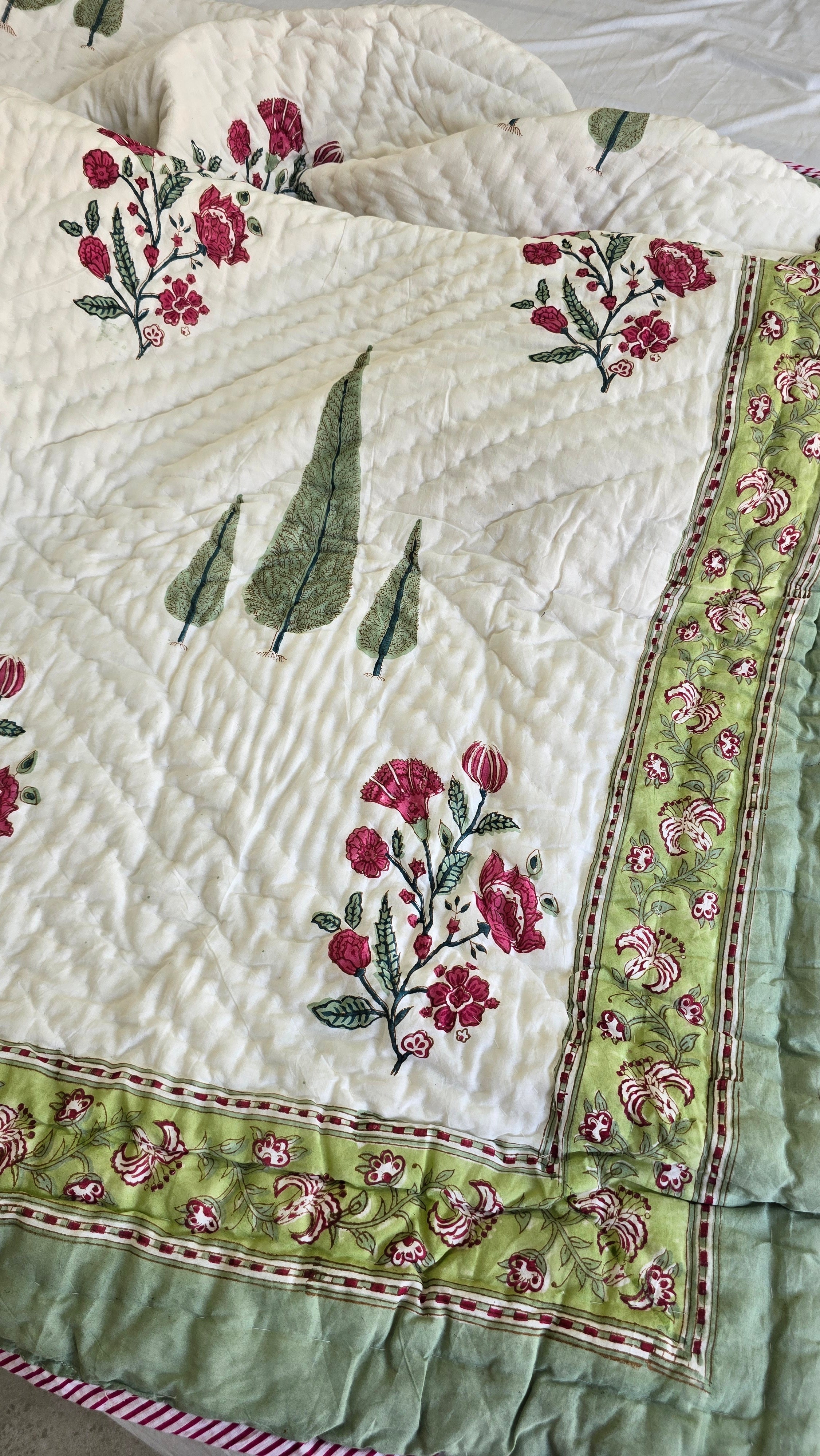 TRIPLE CYPRESS HANDBLOCK PRINTED SINGLE QUILT