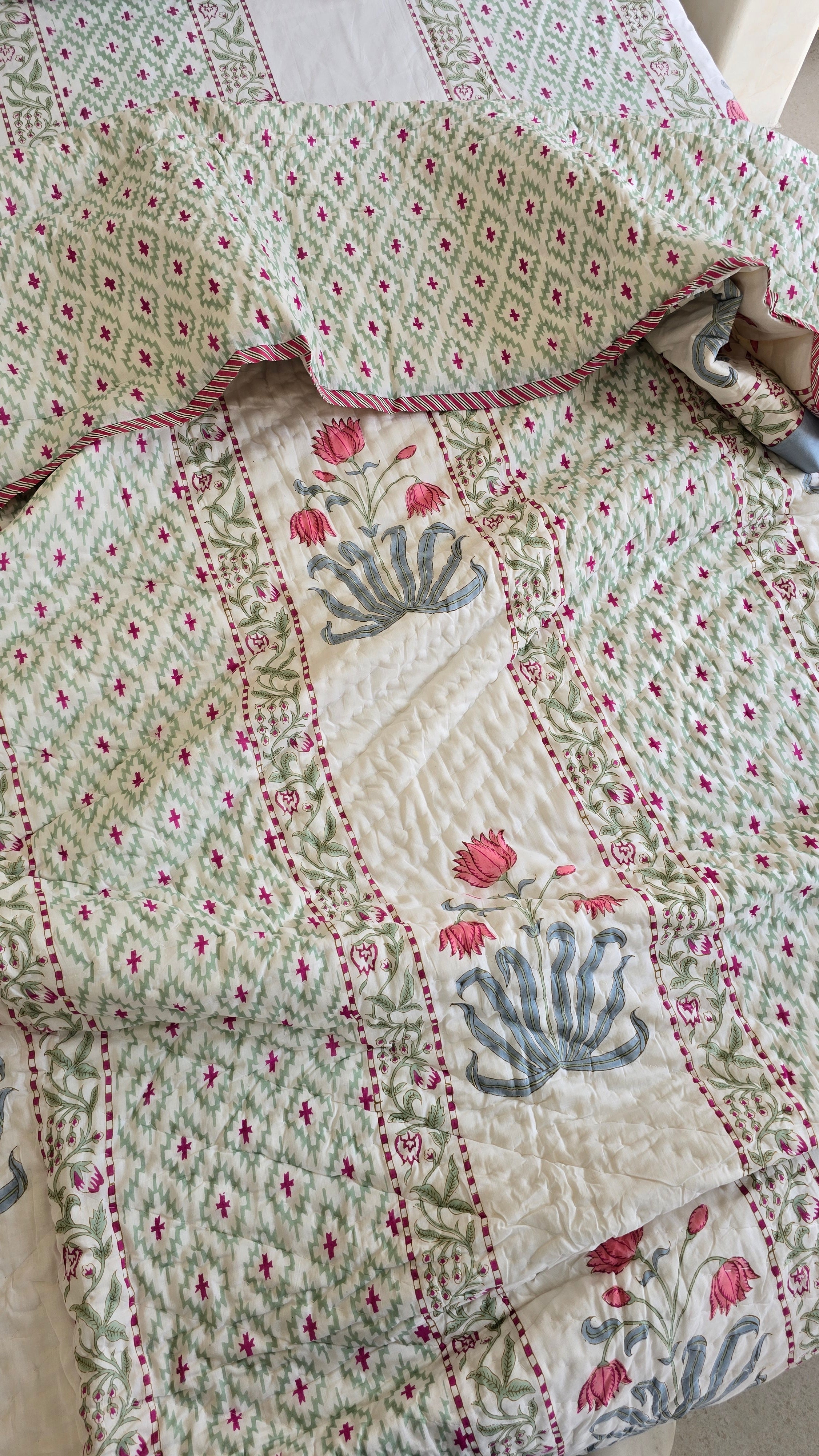 KANTARA HAND BLOCK PRINTED REVERSIBLE MULMUL DOUBLE BED QUILT