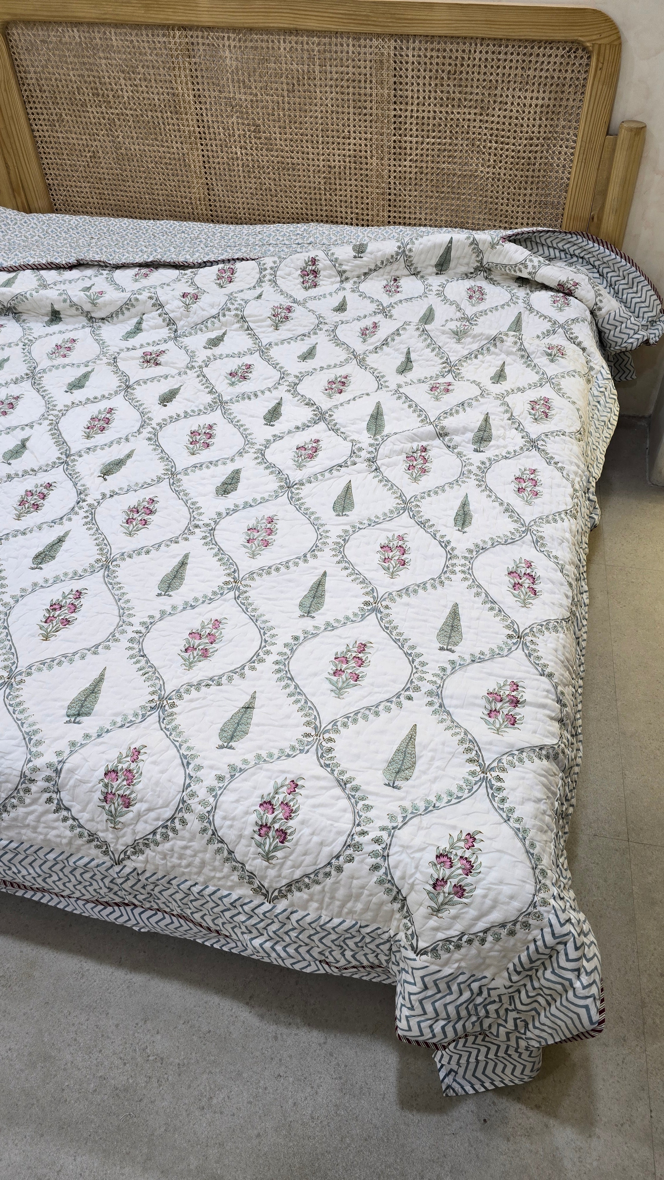PRISHA HANDBLOCK PRINTED SINGLE QUILT
