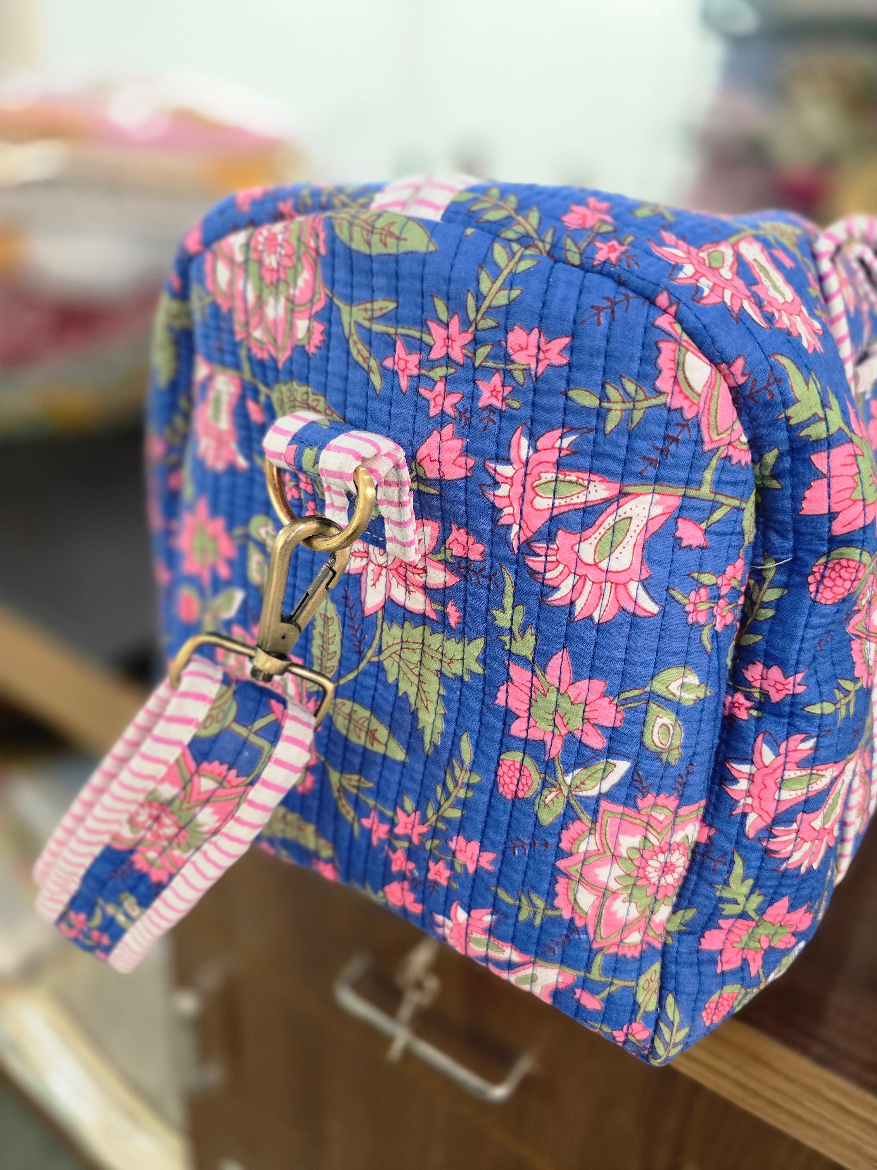 DUFFLE BAG