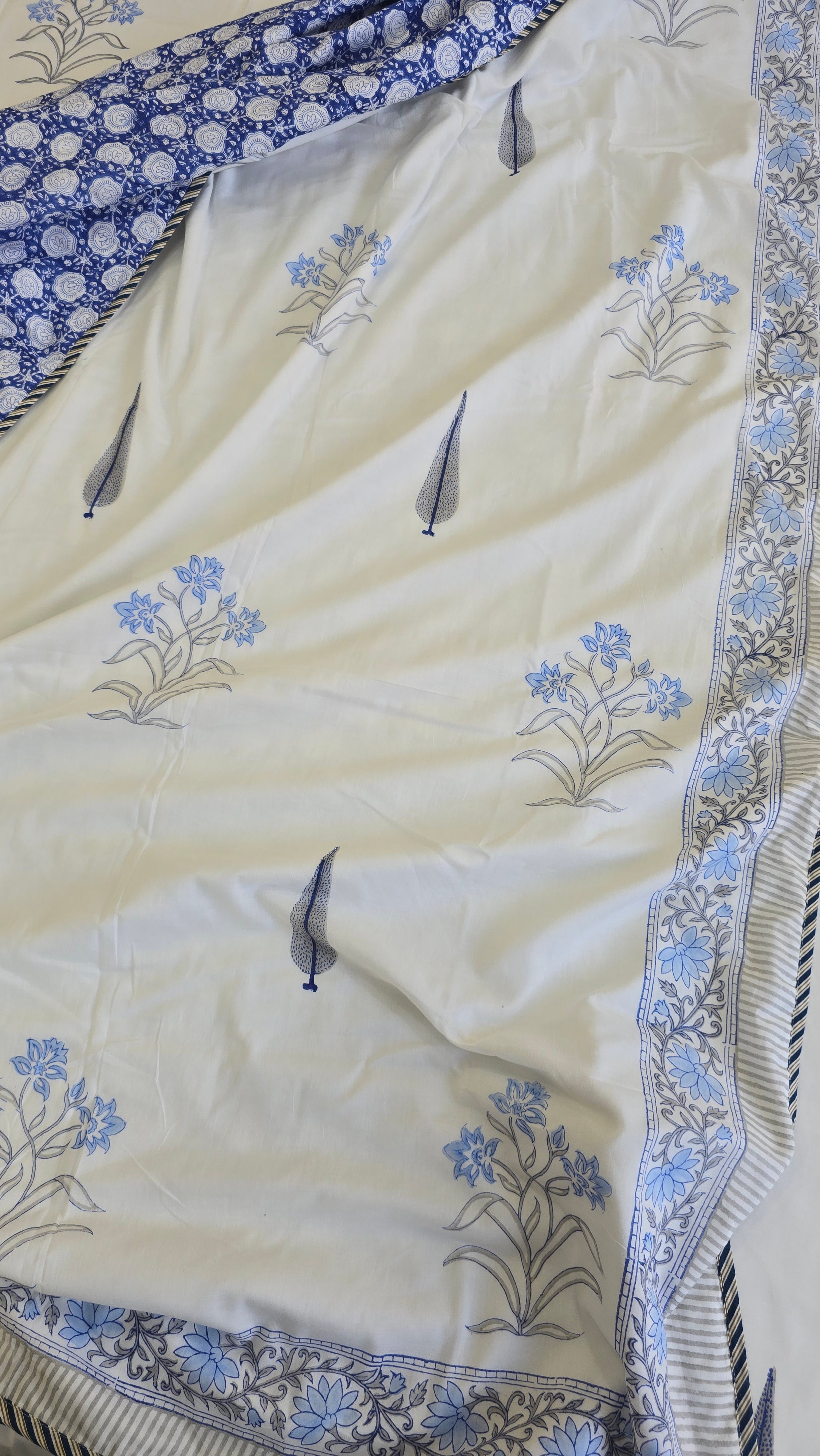 UDHAY HANDBLOCK PRINTED REVERSIBLE MULMUL DOHAR