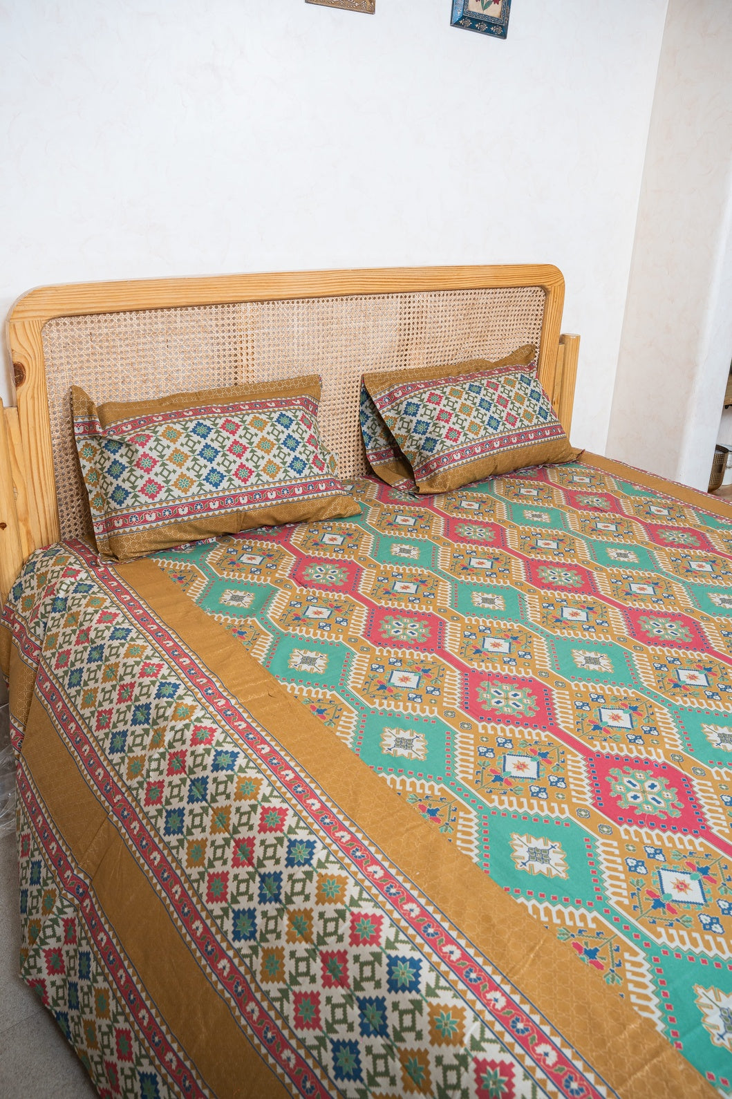 SHALIMAR GOLD BEDSHEET WITH TWO REVERSIBLE PILLOW COVERS