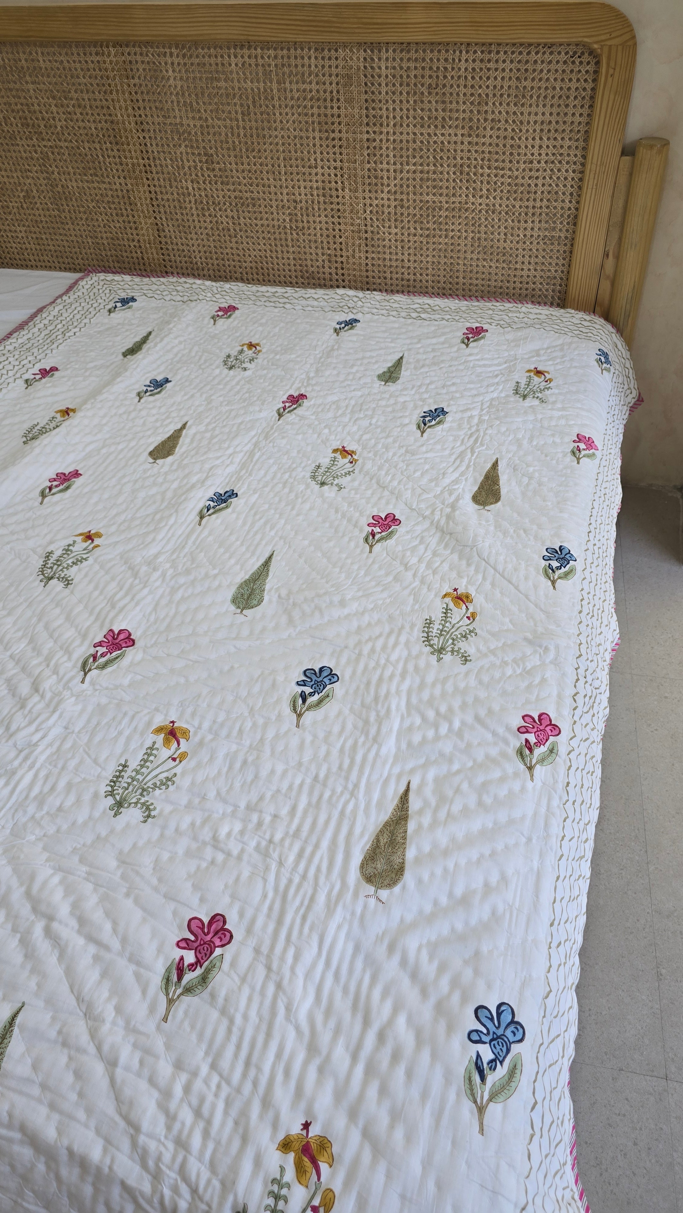 RAAHI HANDBLOCK PRINTED SINGLE QUILT