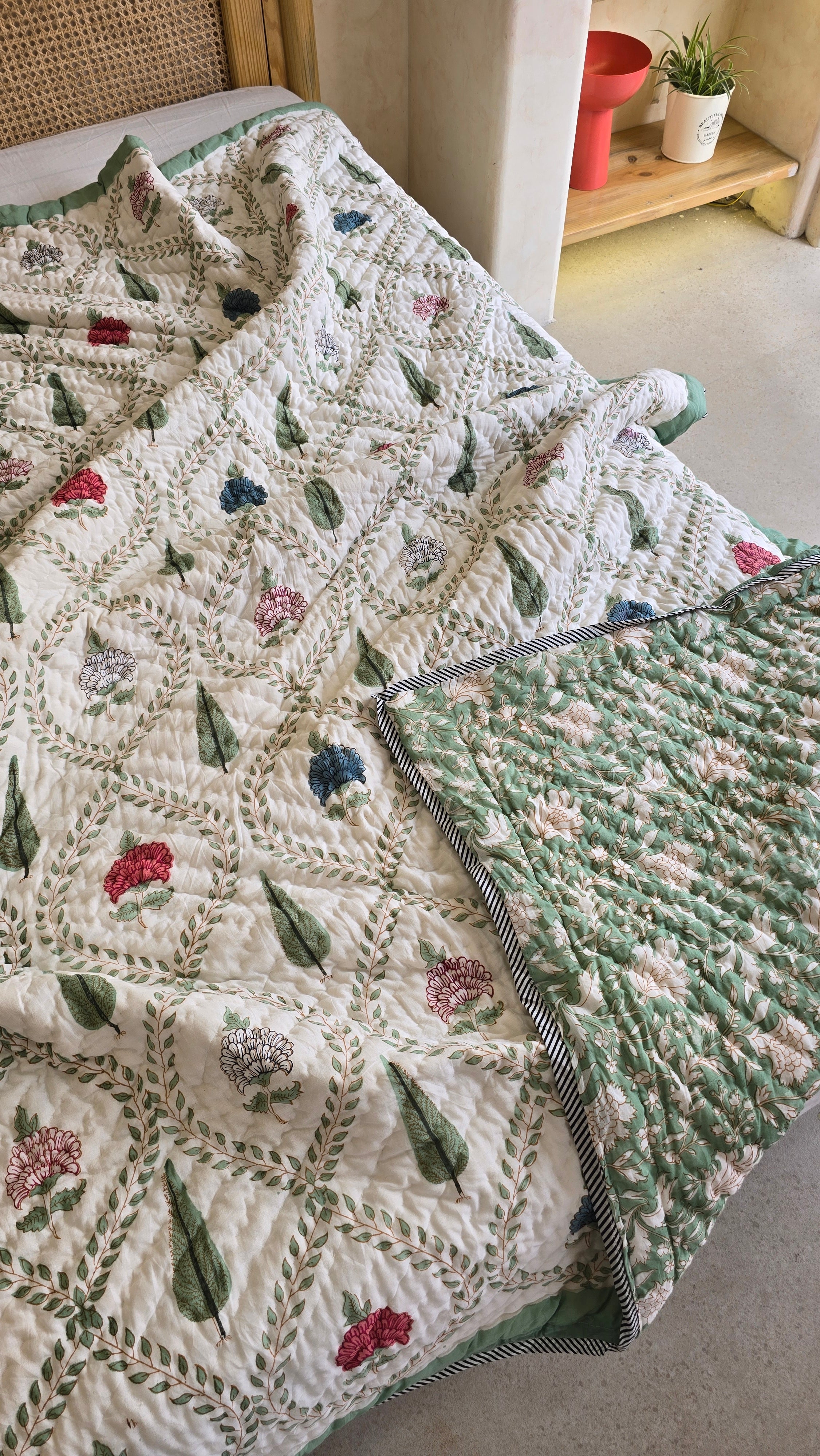 ANISH HANDBLOCK PRINTED SINGLE QUILT