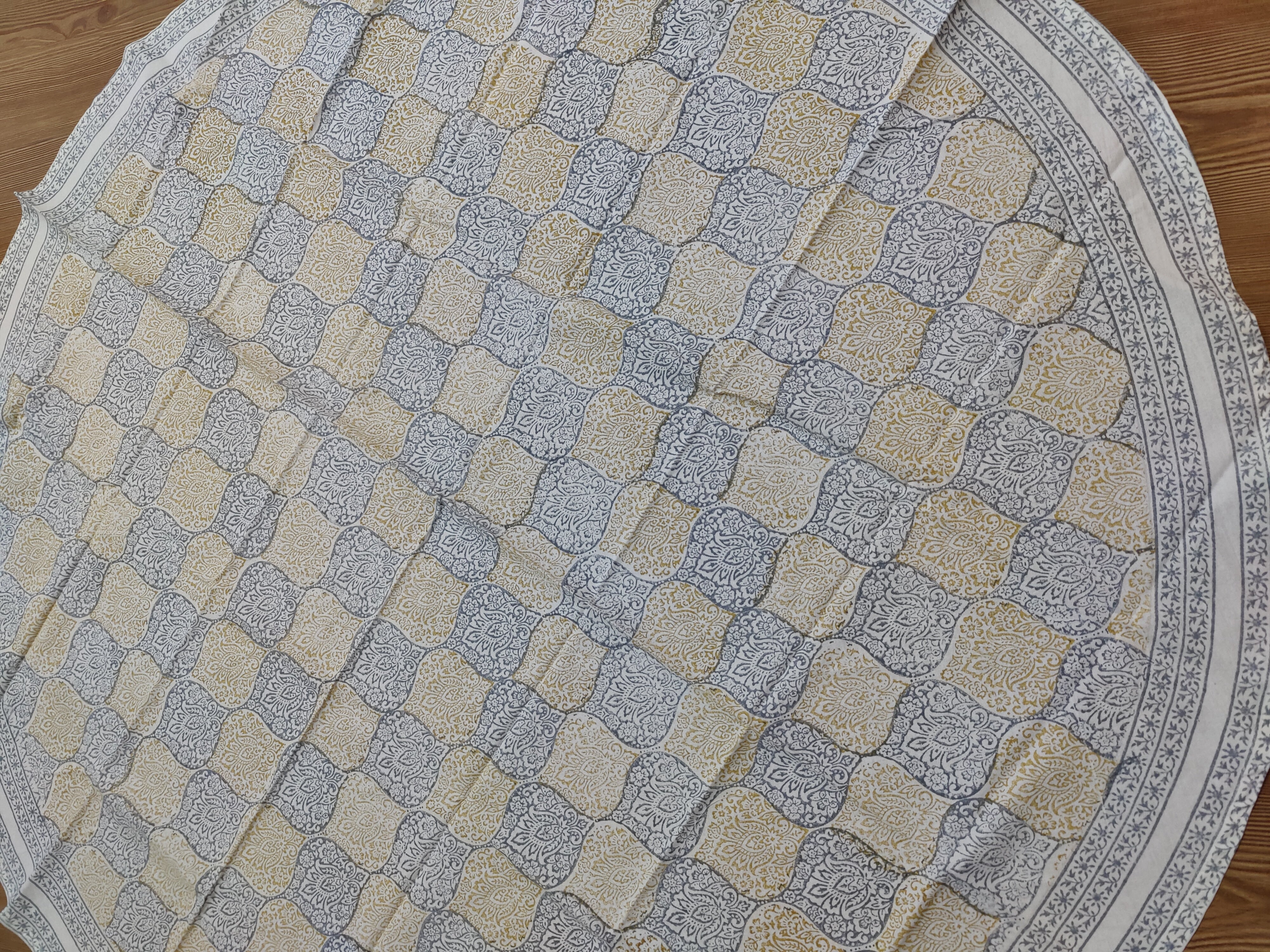 ROUND TABLE HANDBLOCK PRINTED TABLECLOTH