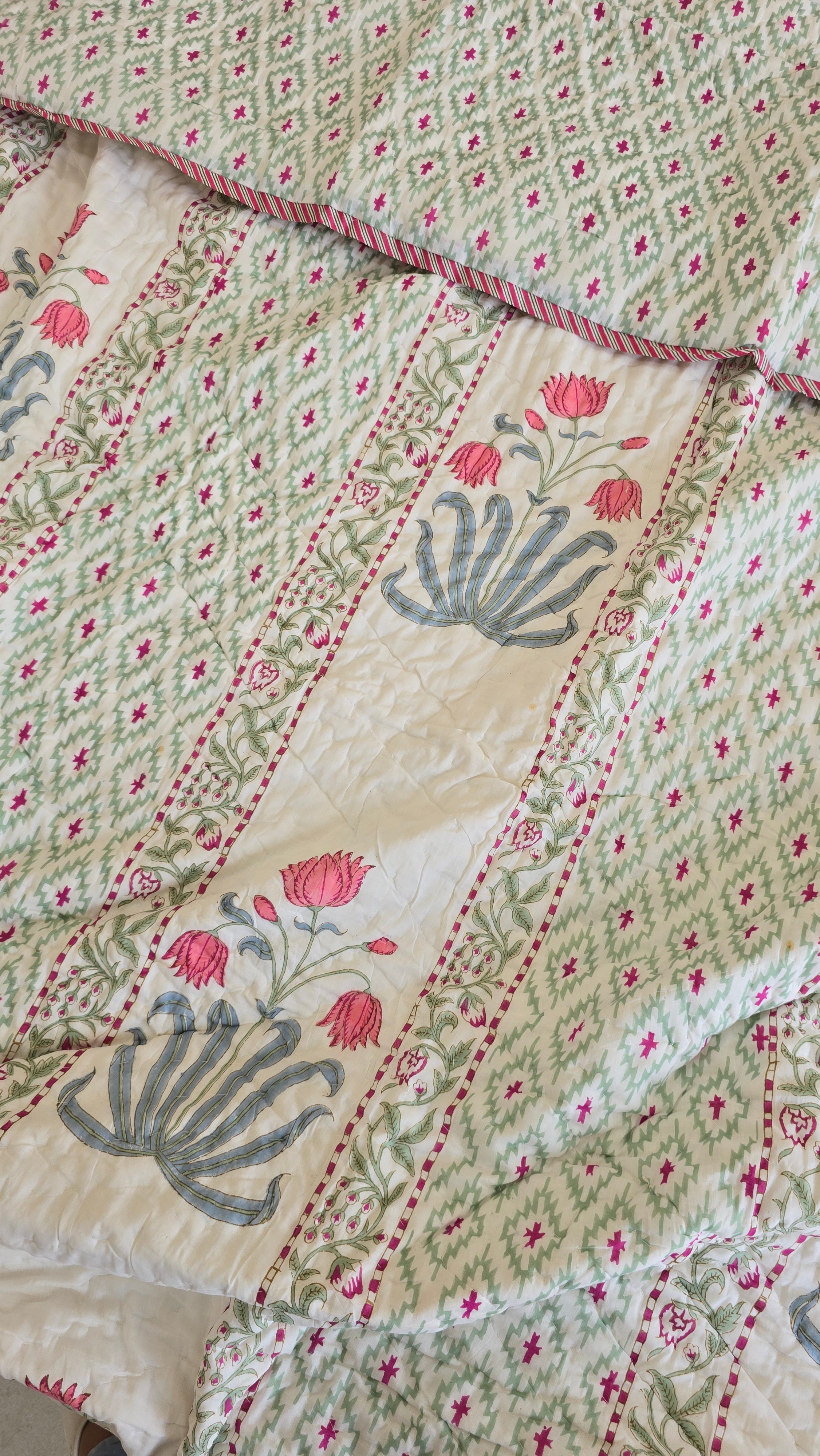 KANTARA HAND BLOCK PRINTED REVERSIBLE MULMUL DOUBLE BED QUILT