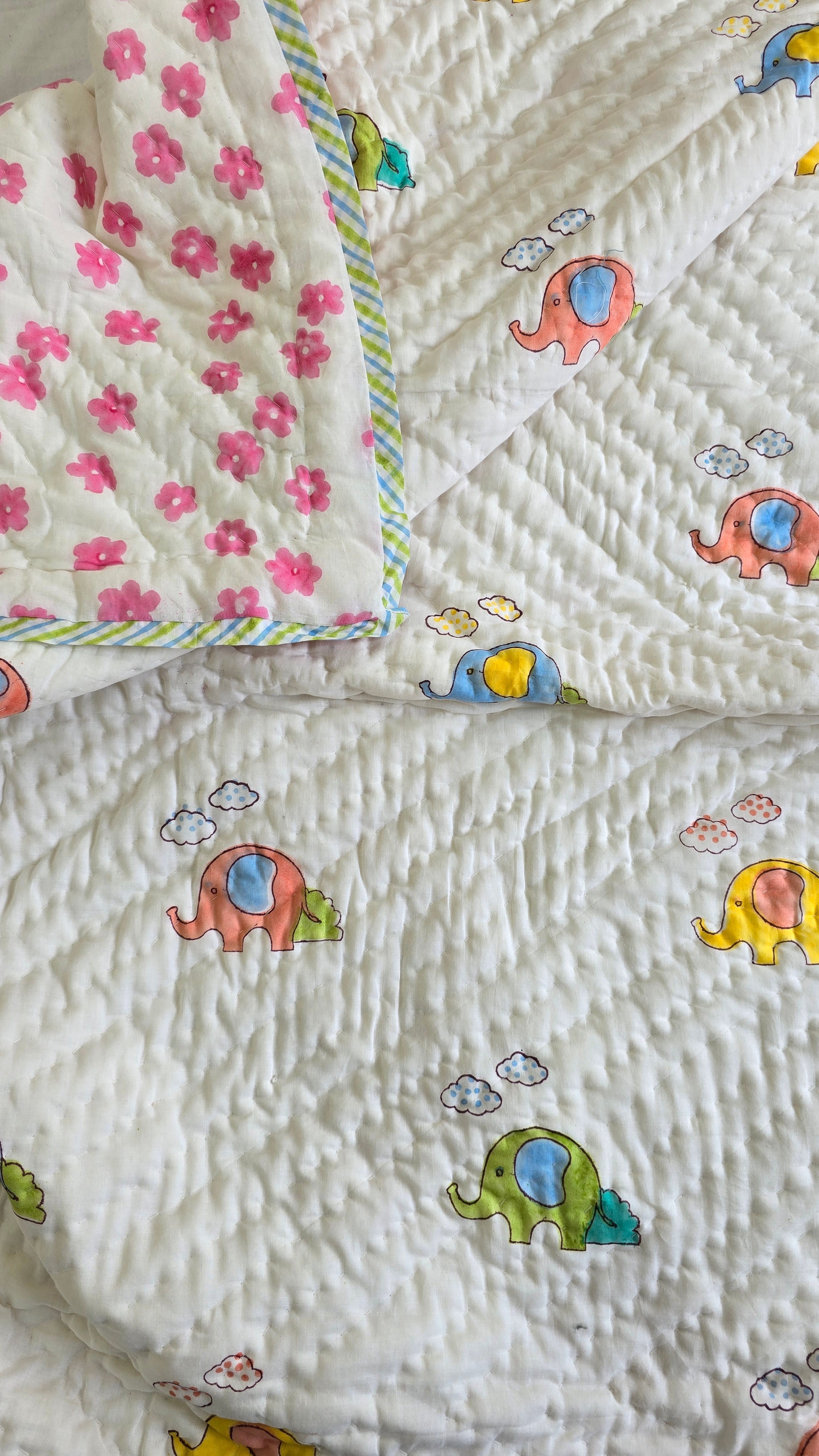 HAATHI RAJA HANDBLOCK PRINTED REVERSIBLE MULMUL BABY QUILT ( 1 Year till 5 Years)