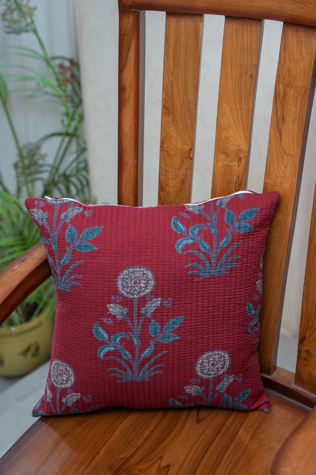 KANAK - SINGLE PIECE QUILTED 16 BY 16 INCHES CUSHION