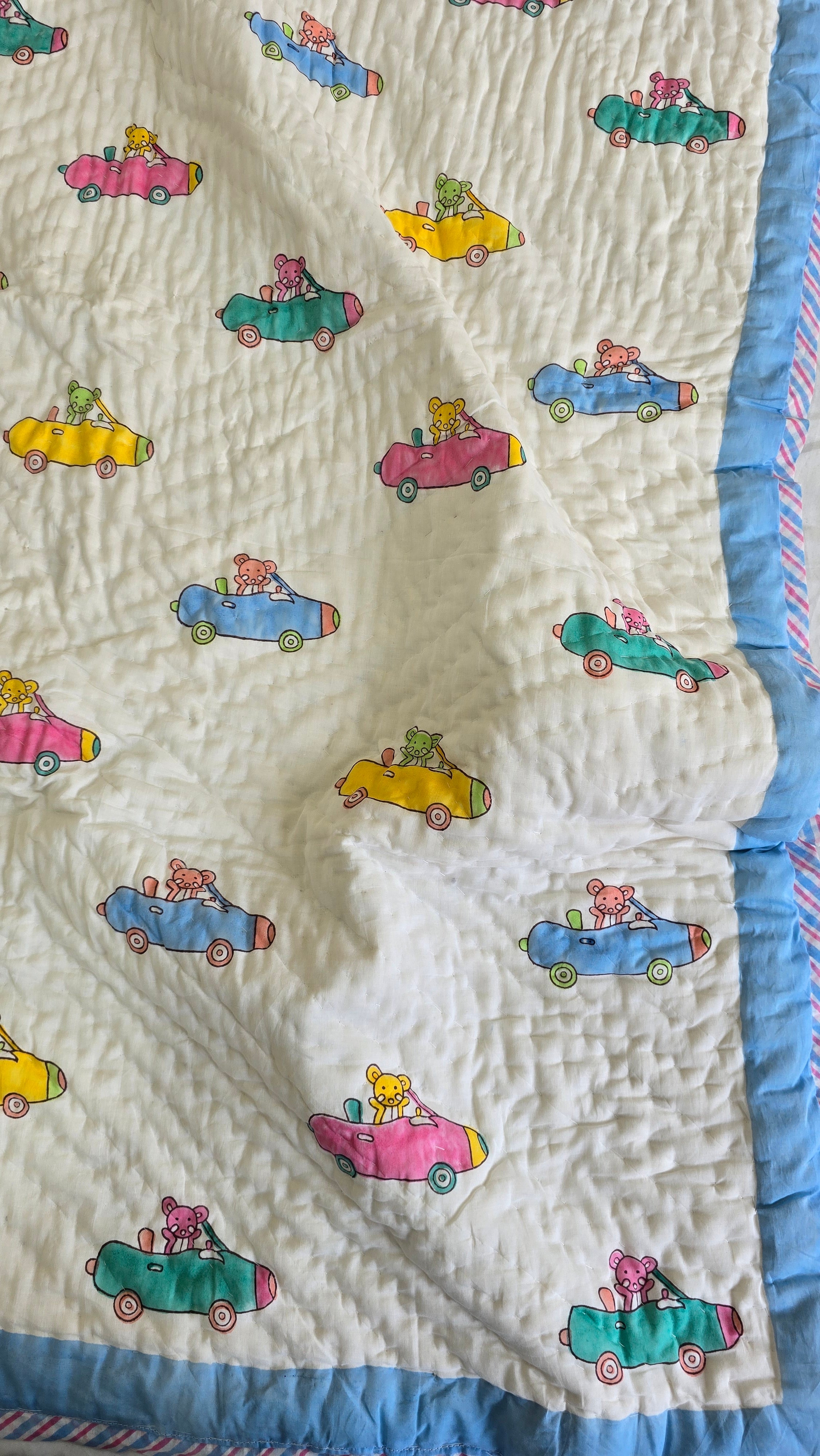 TINY TRAVELLER HANDBLOCK PRINTED REVERSIBLE MULMUL BABY QUILT