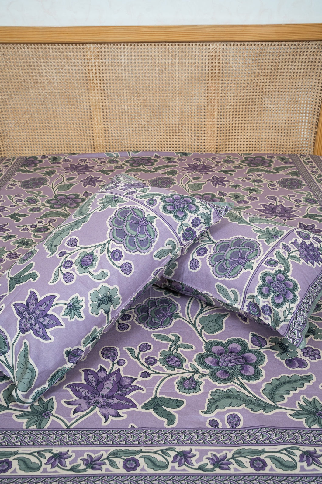 SHALIMAR BEDSHEET WITH TWO REVERSIBLE PILLOW COVERS