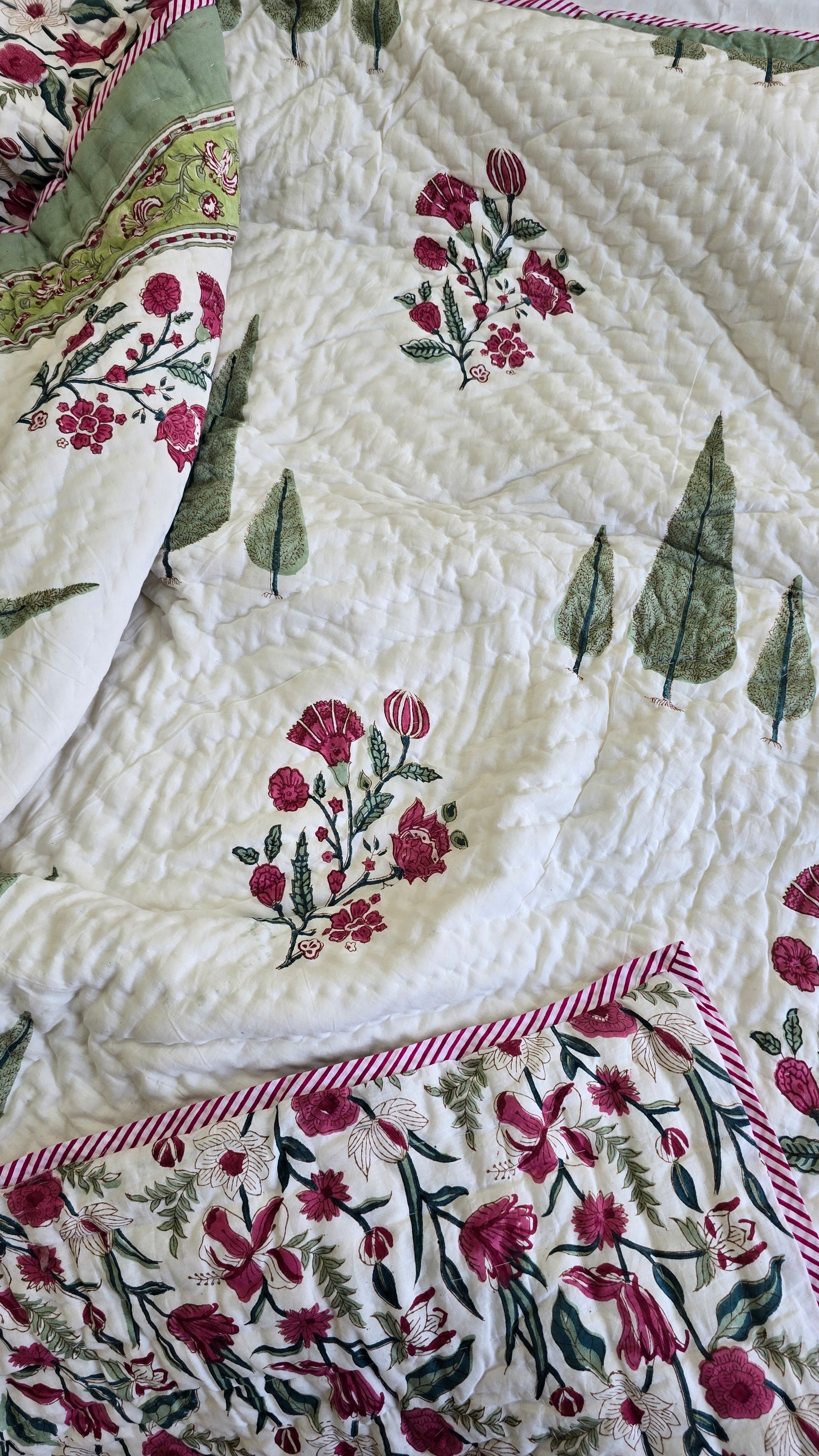 TRIPLE CYPRESS HANDBLOCK PRINTED SINGLE QUILT