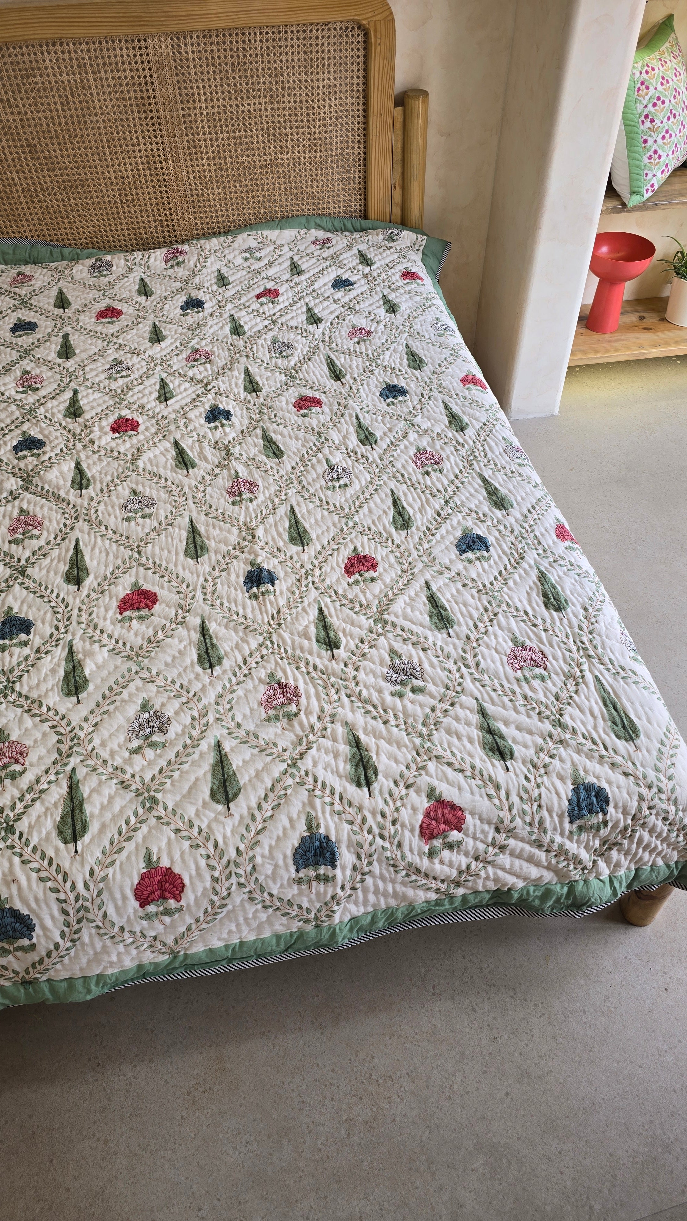 ANISH HANDBLOCK PRINTED SINGLE QUILT