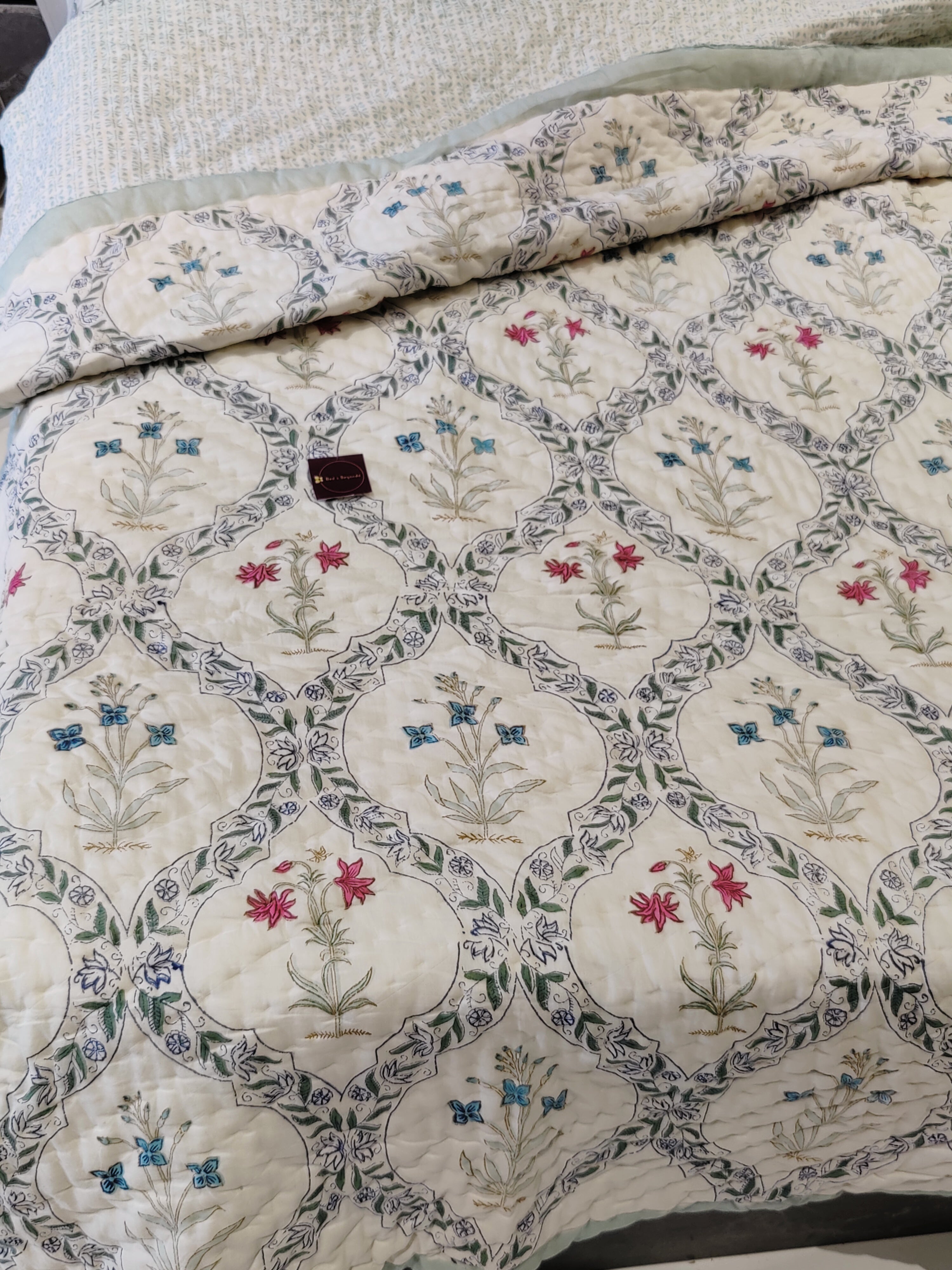 UMMED JAAL HAND BLOCK PRINTED REVERSIBLE MULMUL DOUBLE BED QUILT