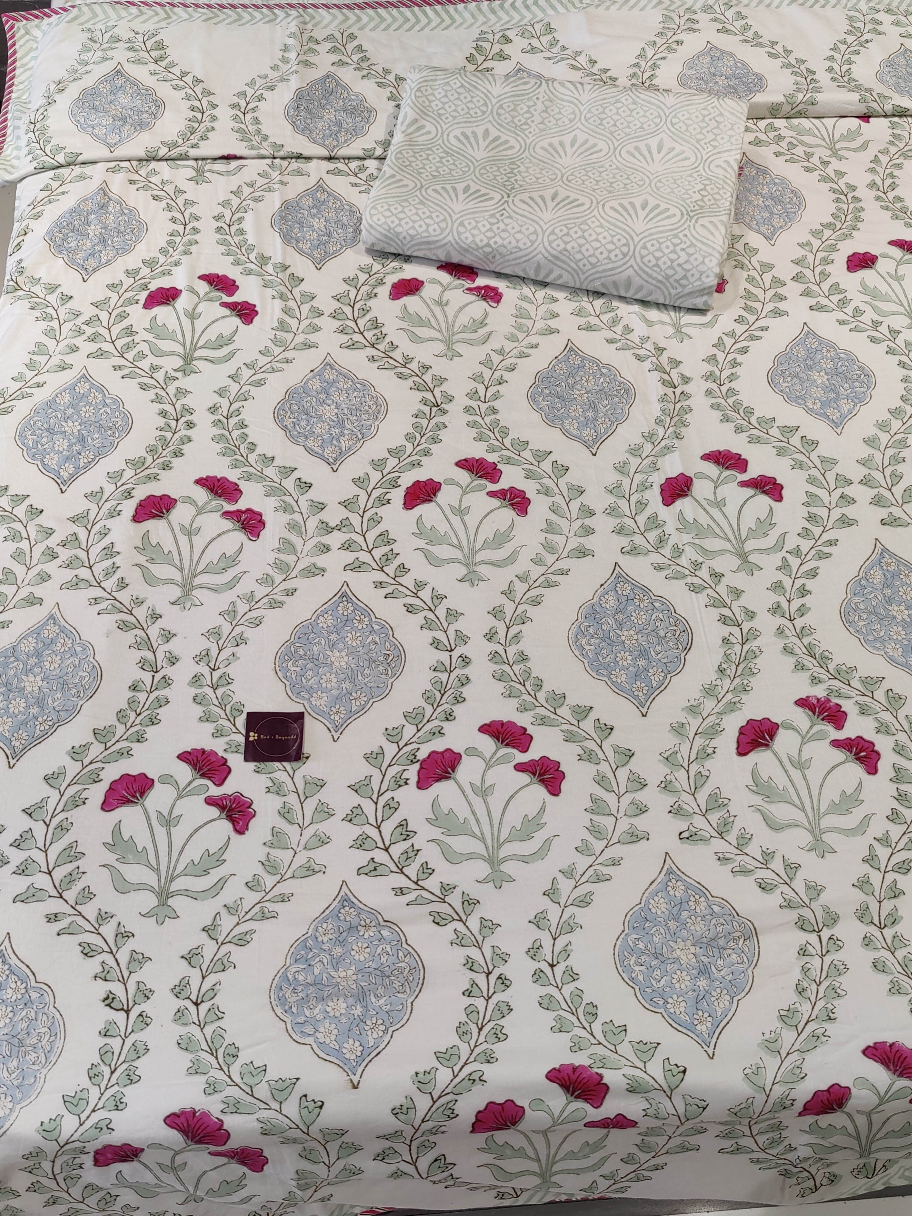 ANJANA HANDBLOCK PRINTED REVERSIBLE MULMUL DOHAR